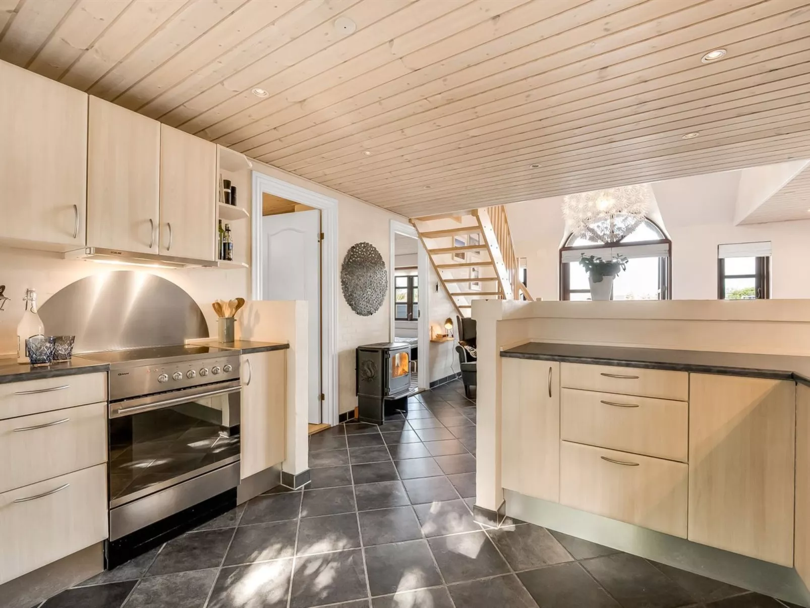 "Hendrina" - 250m to the fjord-Binnen