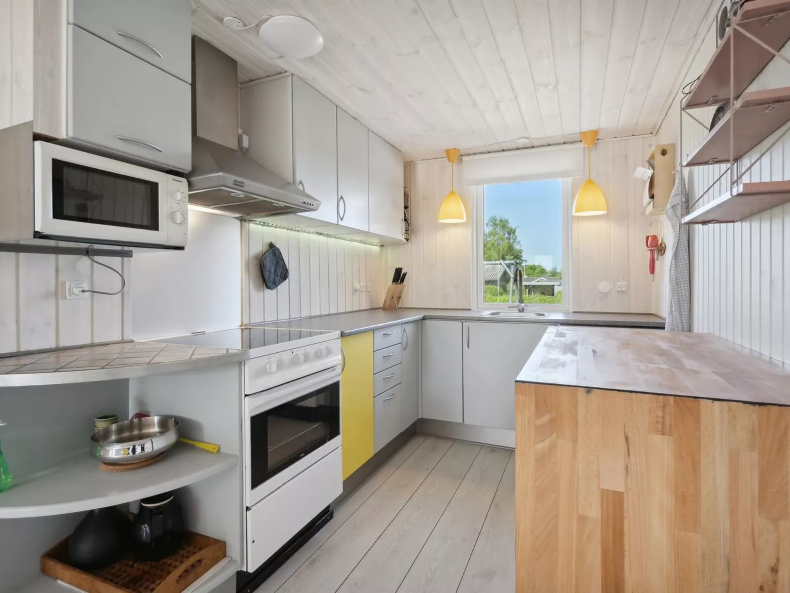 "Tabithe" - 500m from the sea-Binnen