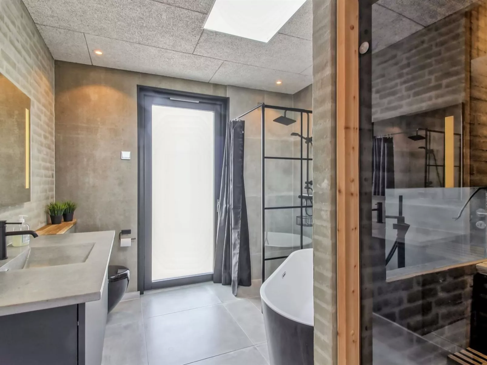 "Lima" - 200m from the sea-Binnen