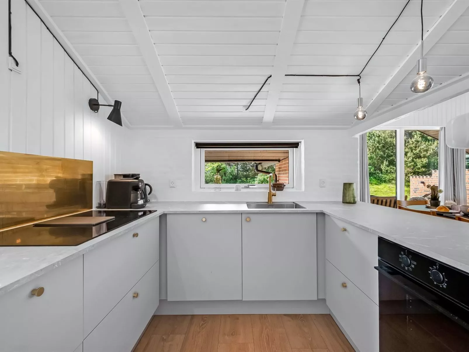 "Tilda" - 900m from the sea-Binnen