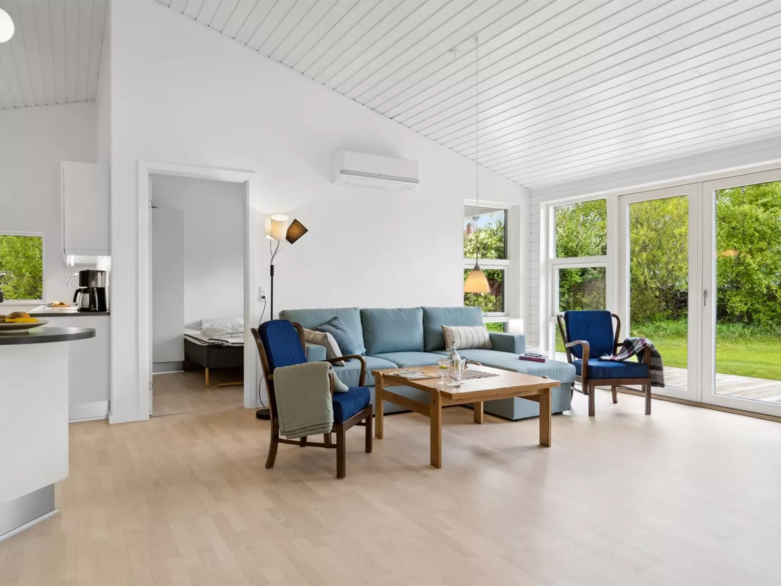 "Majvor" - 200m from the sea-Binnen