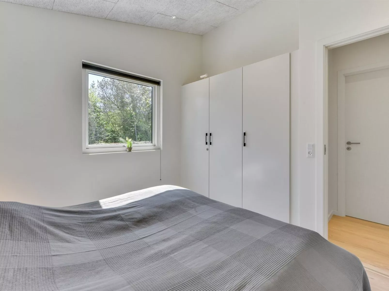 "Merve" - 800m to the fjord-Binnen