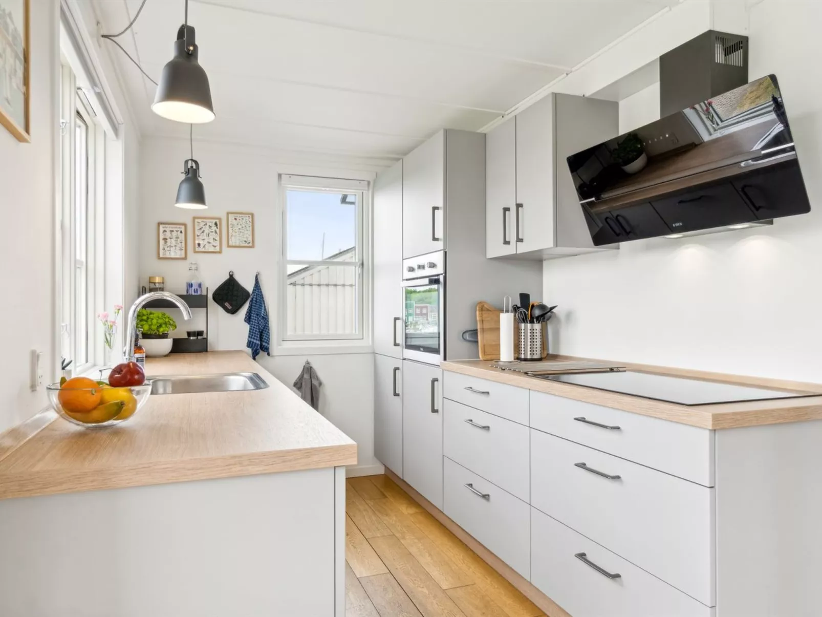 "Sebiorn" - 5m from the sea-Binnen