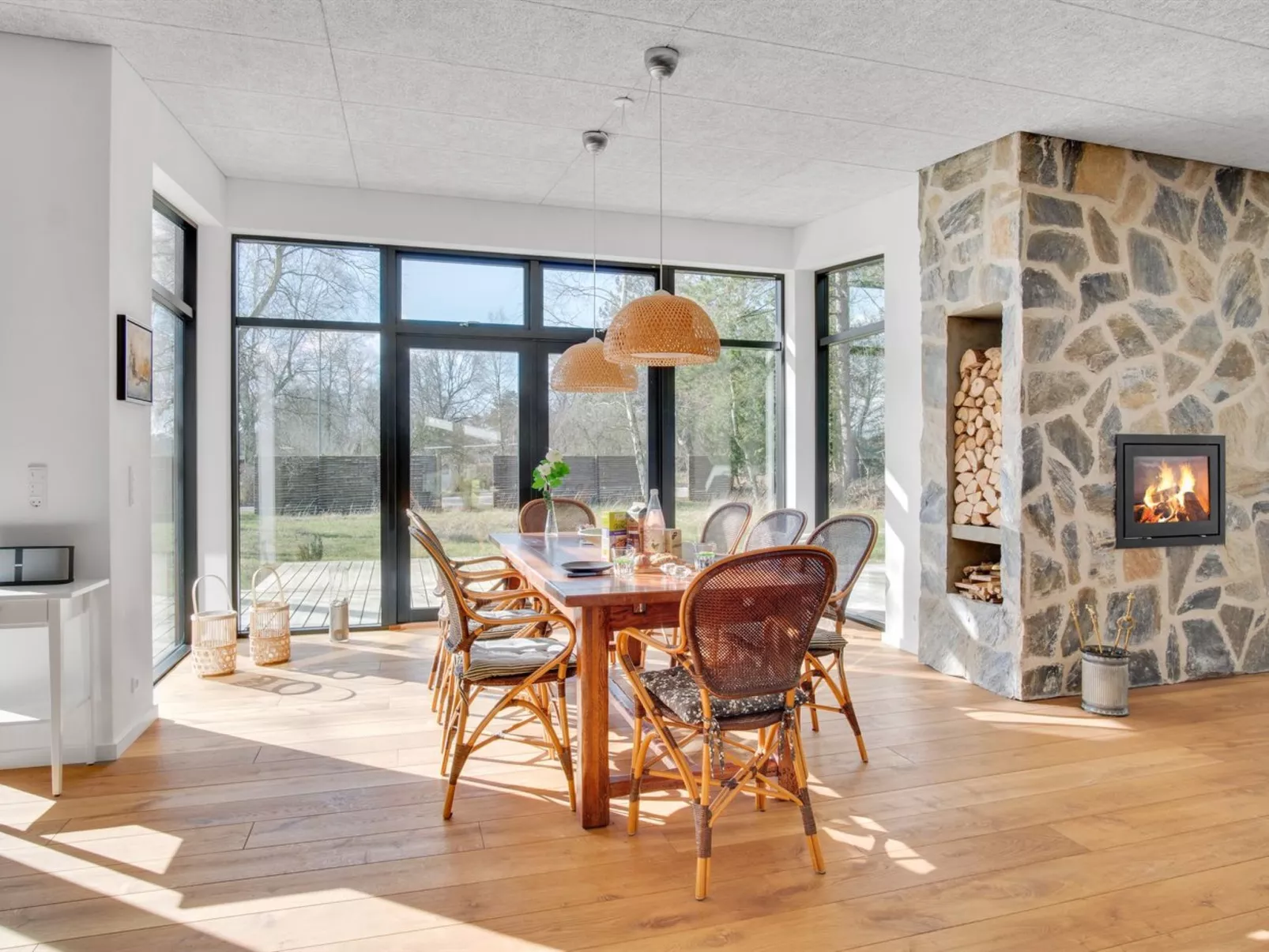 "Sune" - 175m from the sea-Binnen