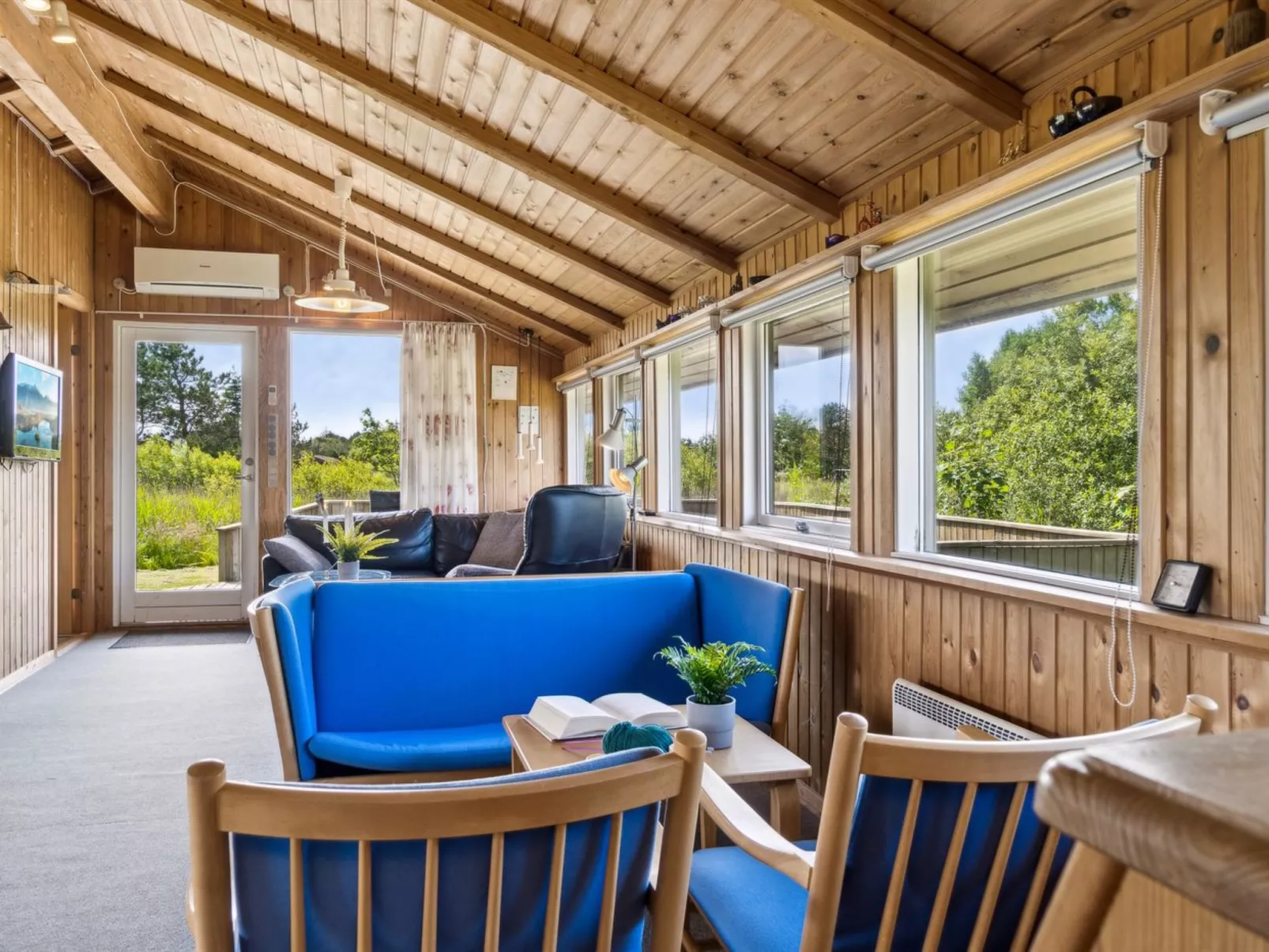 "Hunlef" - 1.7km from the sea-Binnen