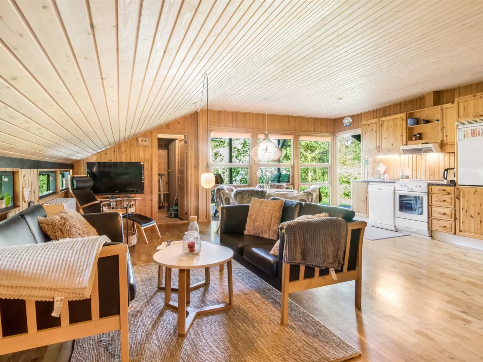 "Amela" - 30km from the sea-Binnen