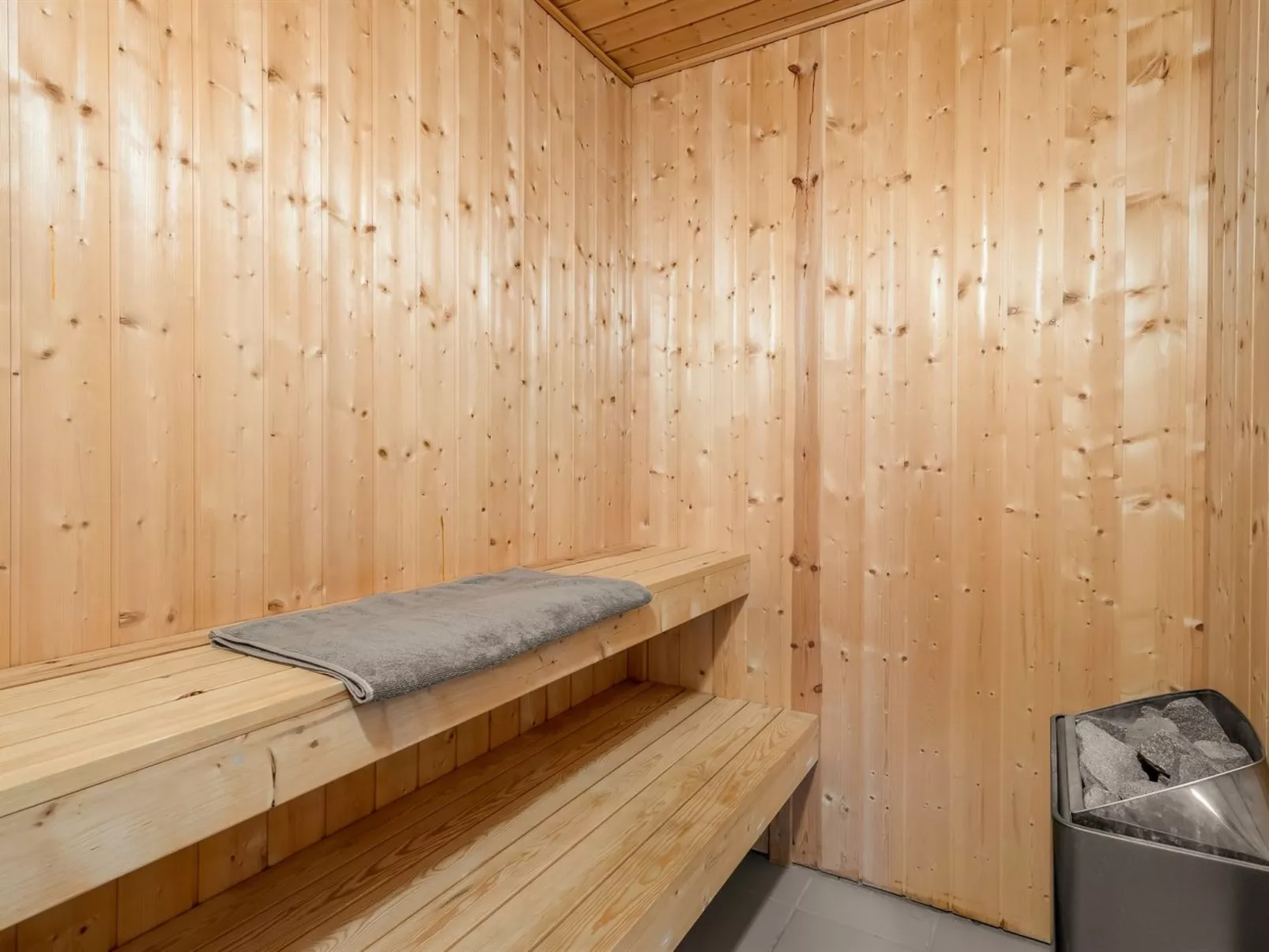 "Dix" - 900m from the sea-Binnen