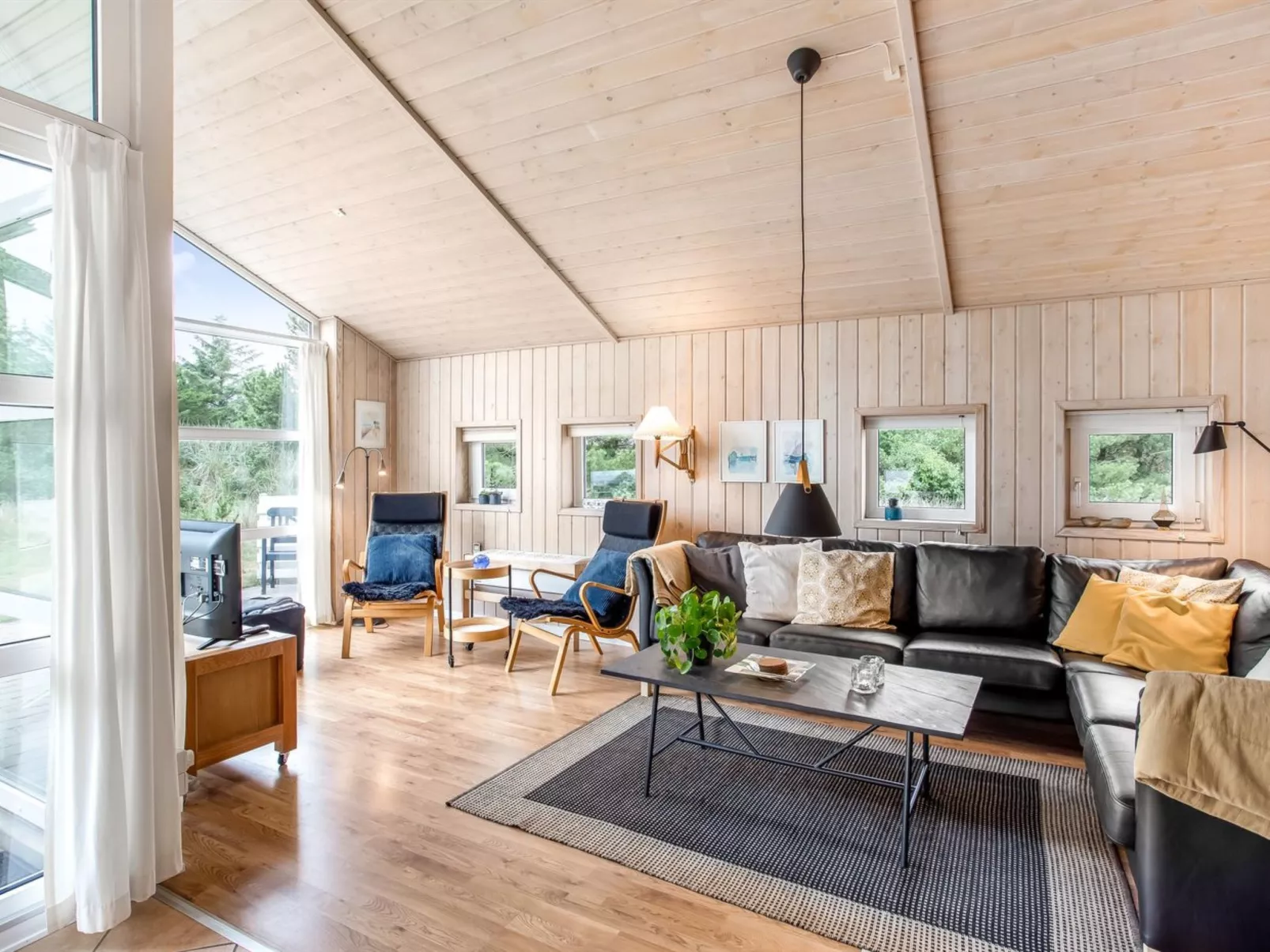 "Ronna" - 2.2km from the sea-Binnen