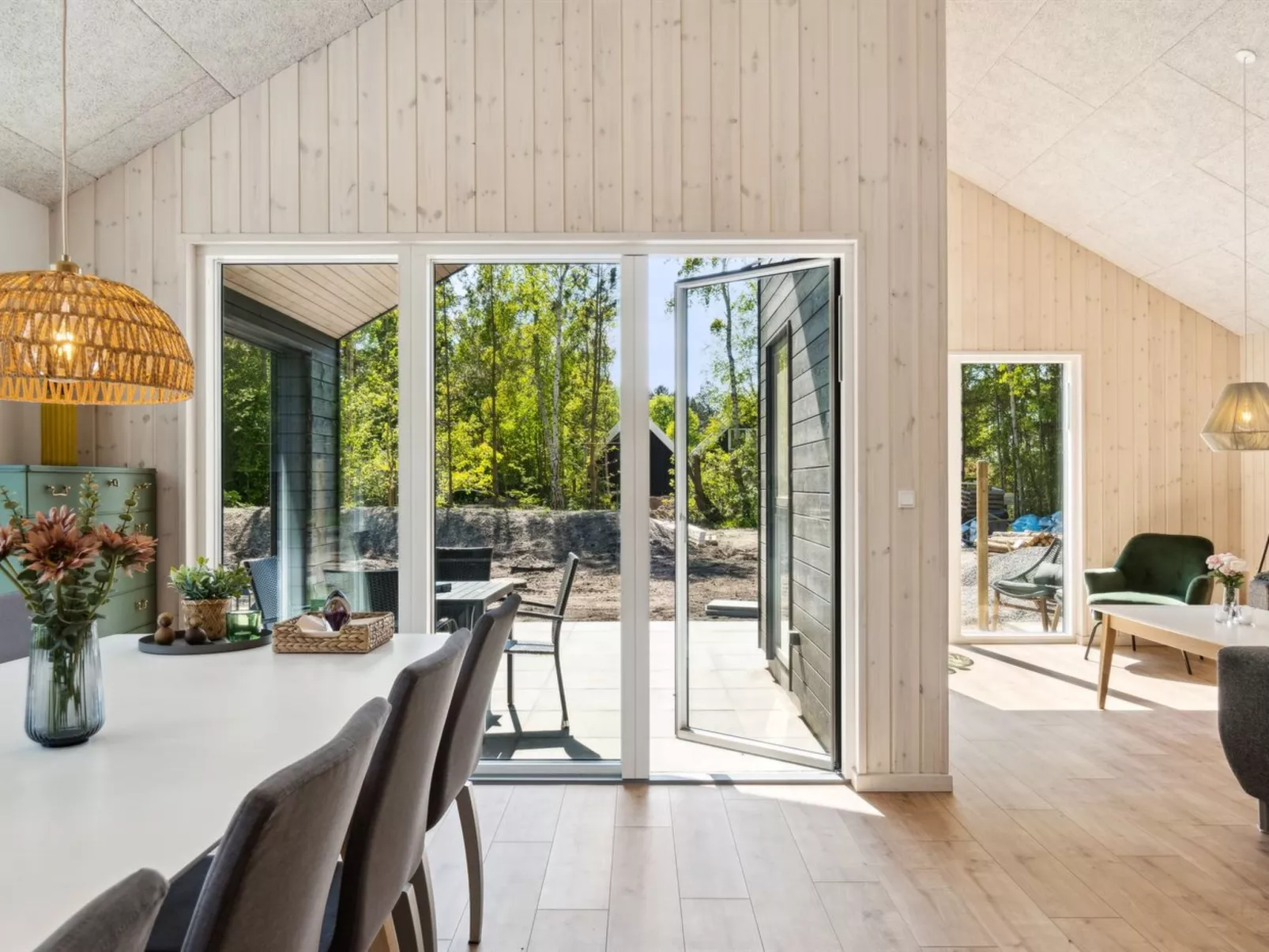 "Laina" - 250m from the sea-Binnen