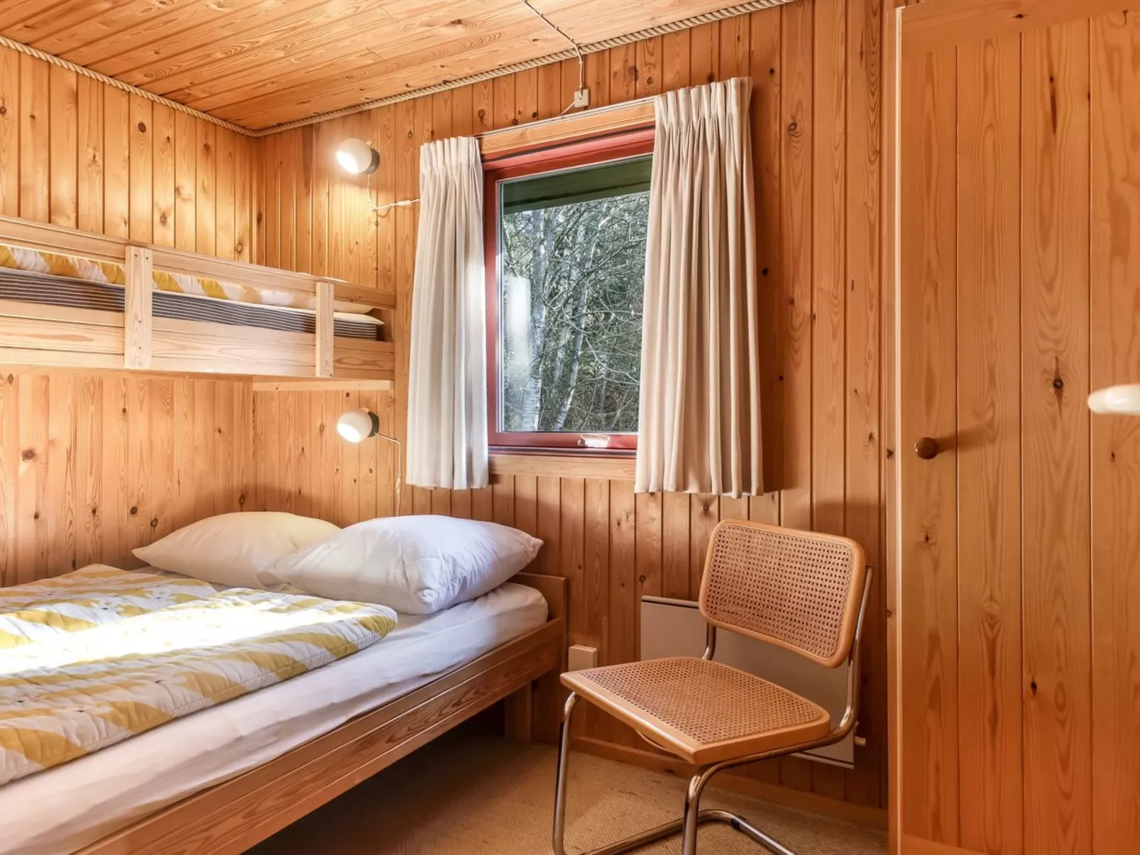 "Bedri" - 150m from the sea-Binnen