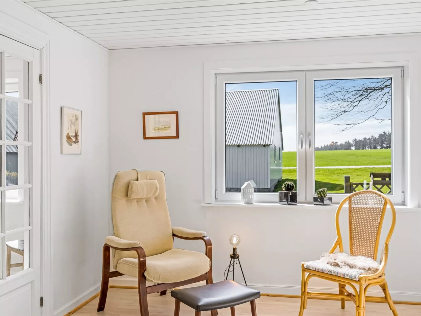 "Kerrin" - 1km from the sea-Binnen