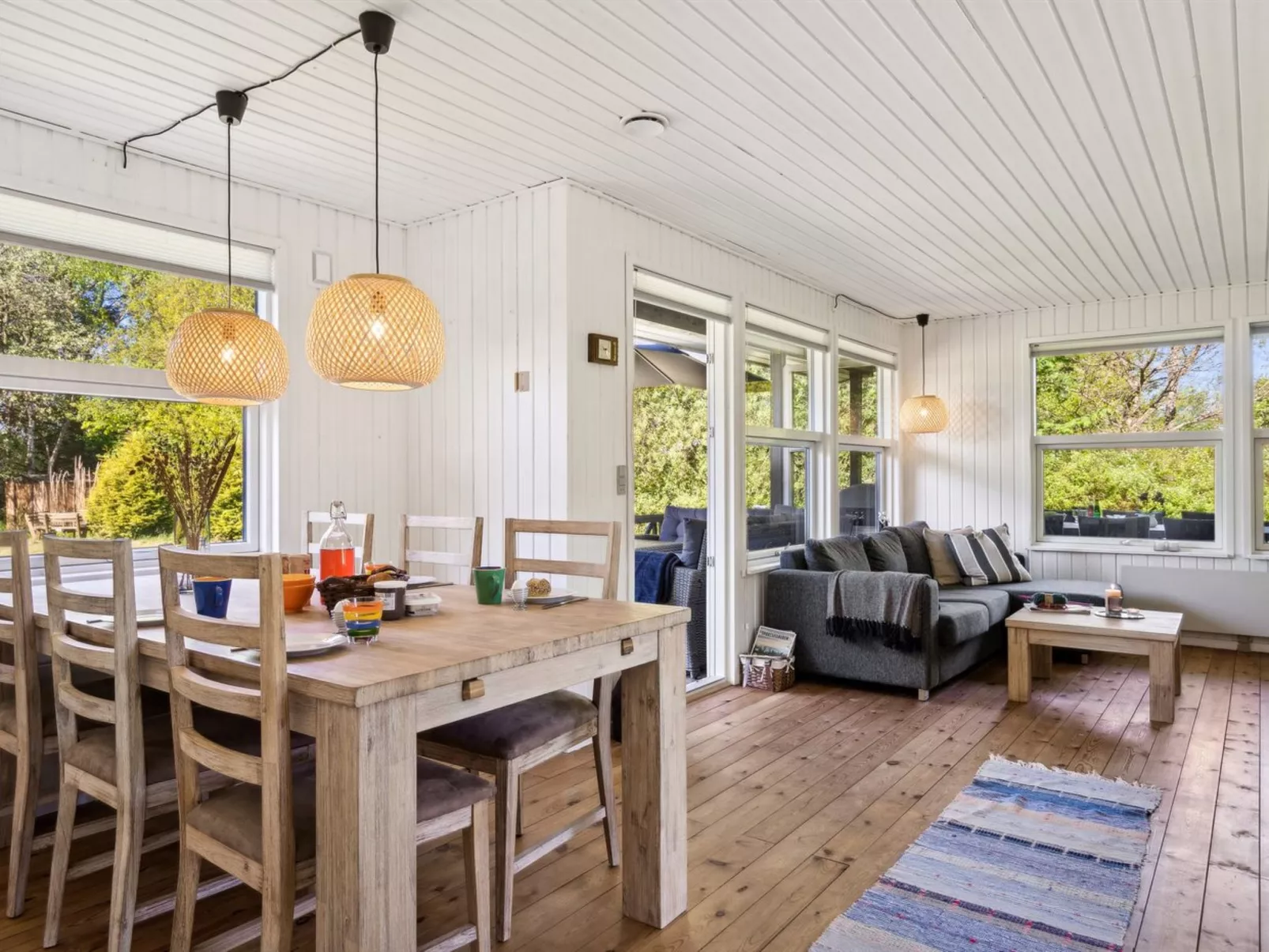 "Aldina" - 400m to the fjord-Binnen