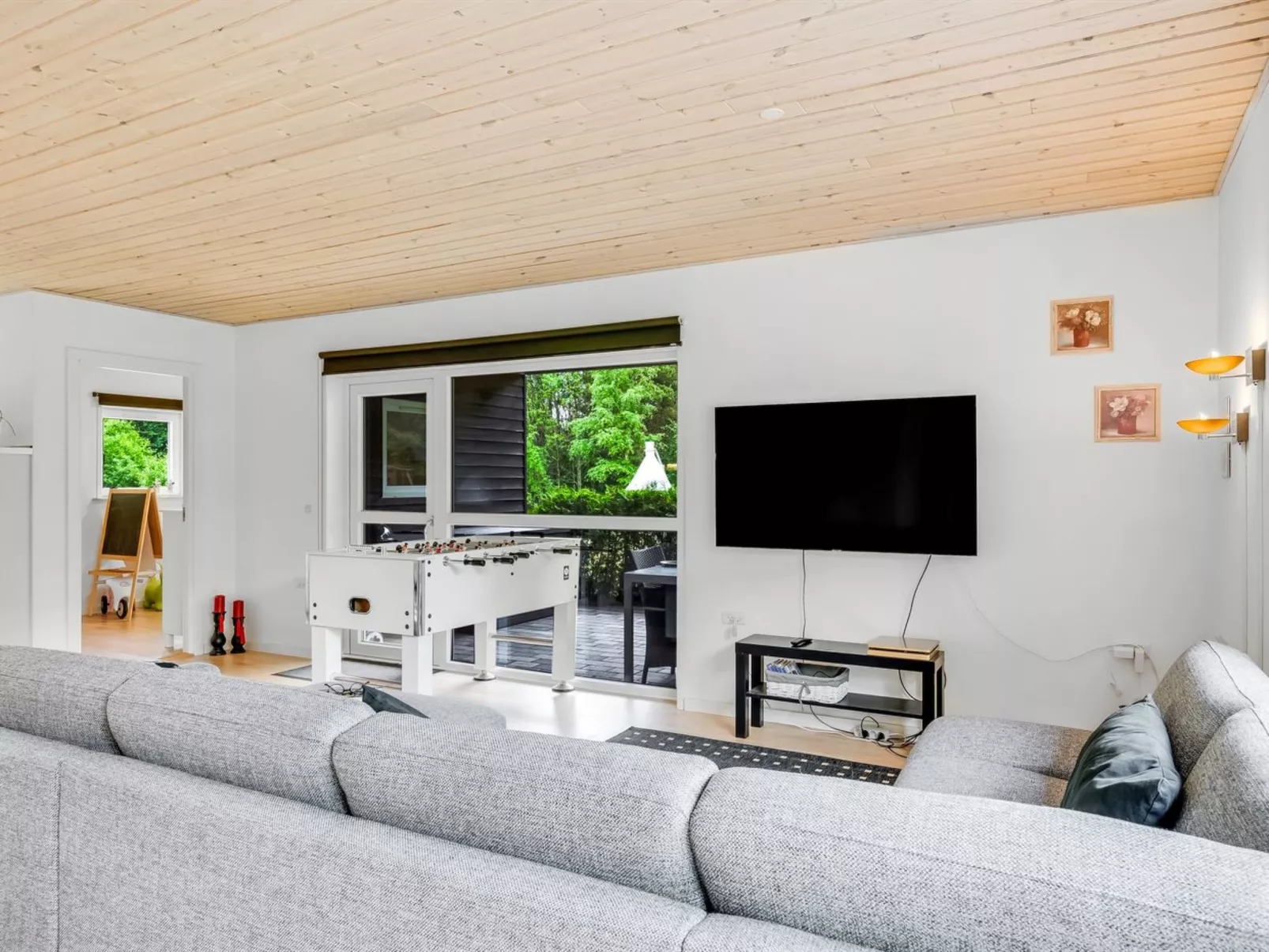 "Ara" - 1.4km from the sea-Binnen