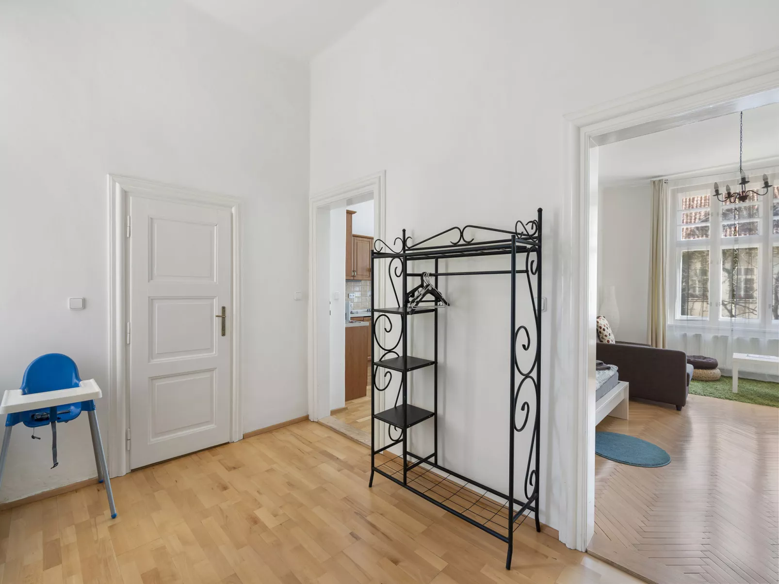 Old Town home-Binnen