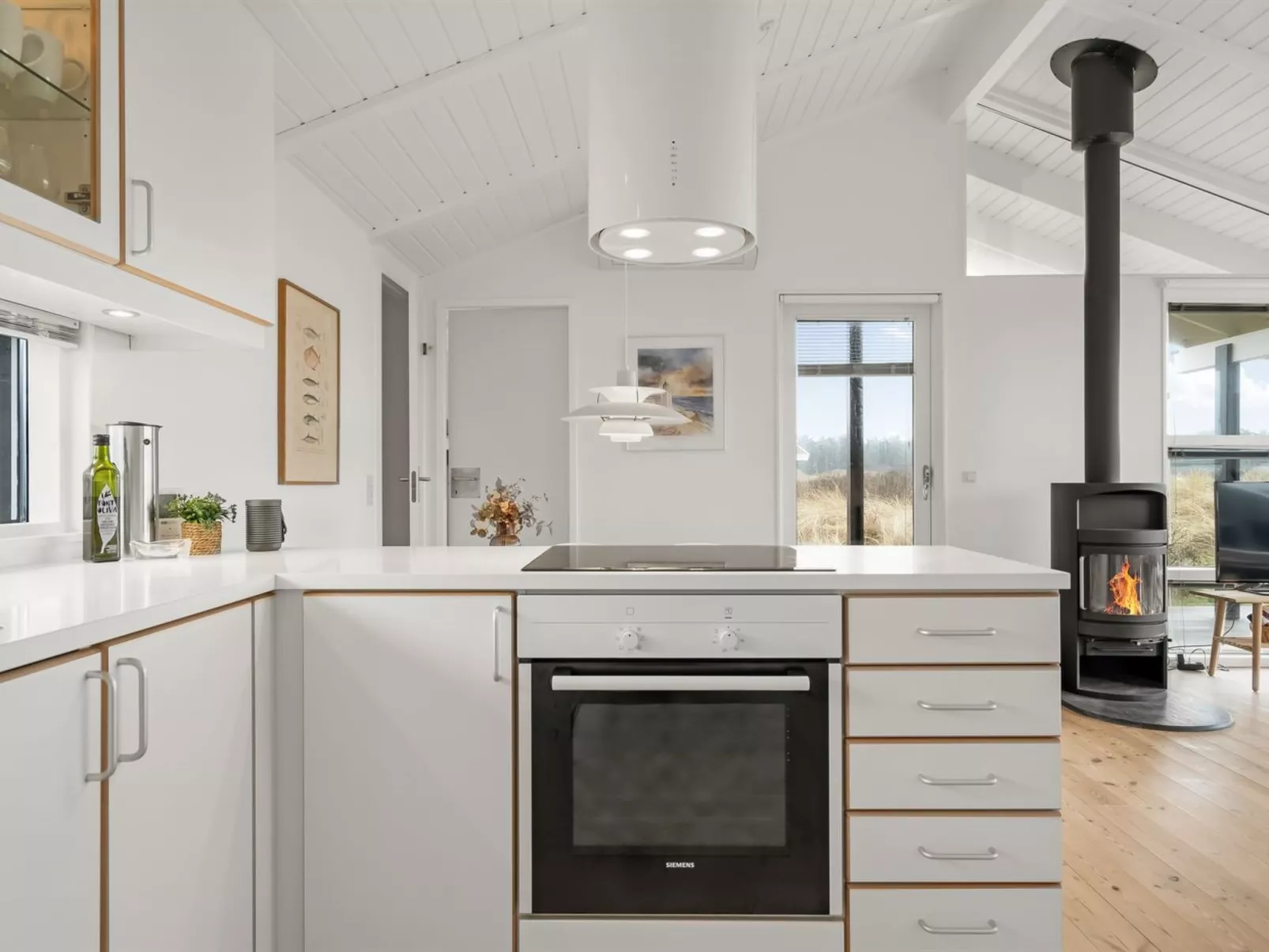 "Nuka" - 400m from the sea-Binnen