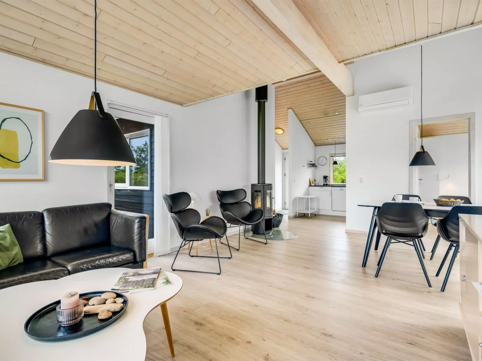 "Lissi" - 3.5km from the sea-Binnen