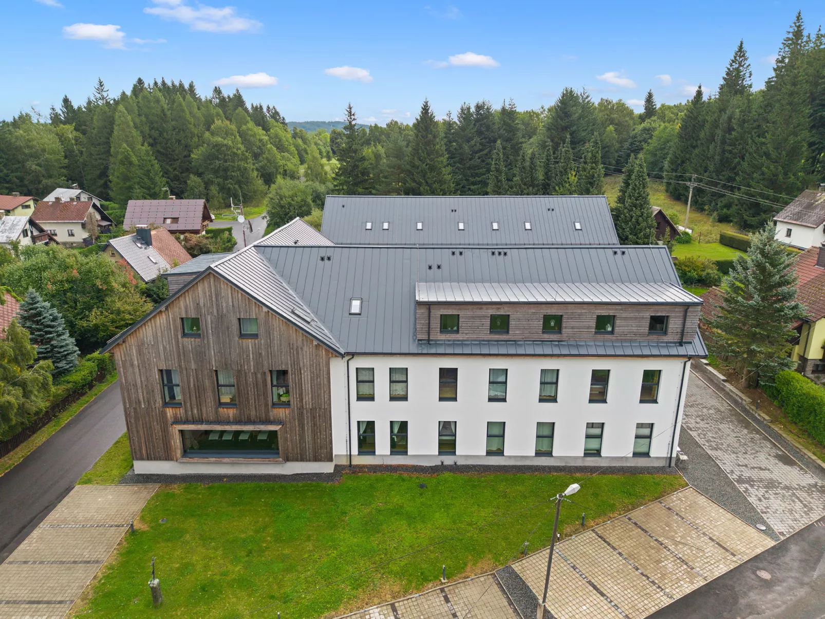 Javorná Lodge-Buiten