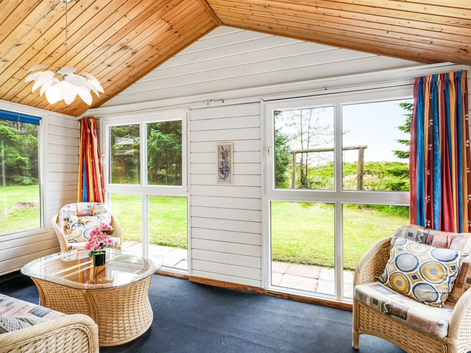 "Aisling" - 700m from the sea-Binnen