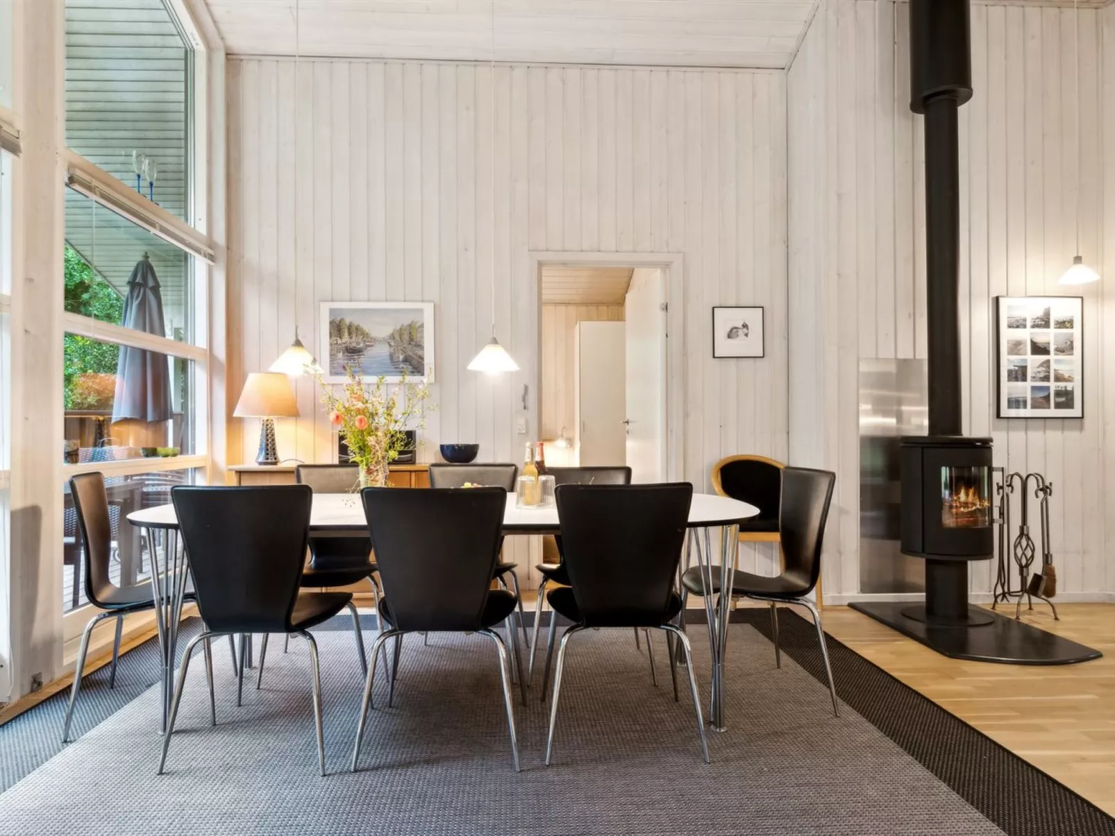 "Emmie" - 1.2km from the sea-Binnen