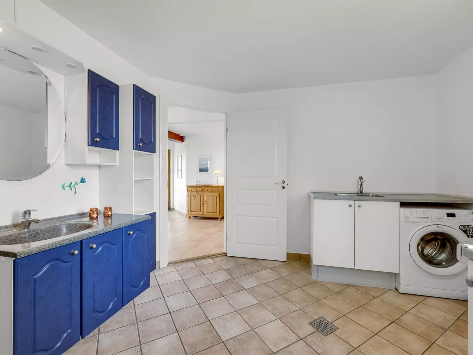 "Darleen" - 850m to the fjord-Binnen