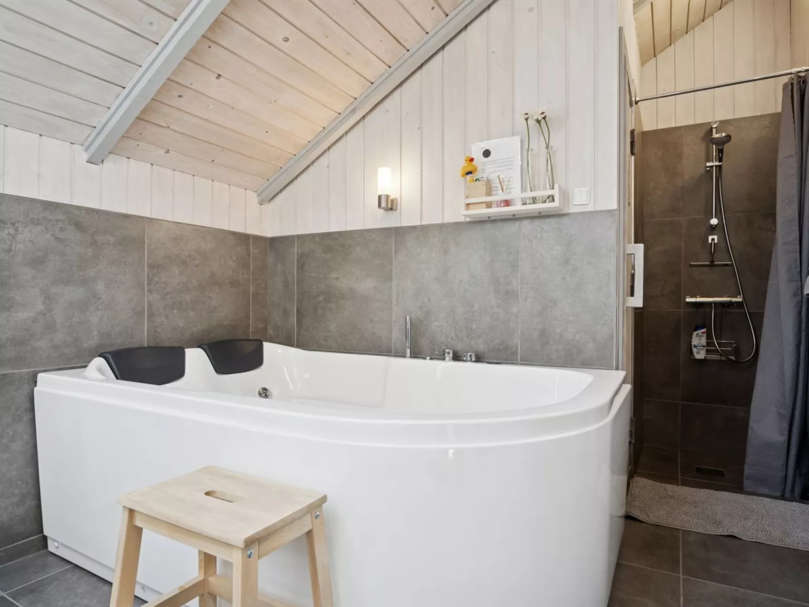 "Bessi" - 200m from the sea-Binnen