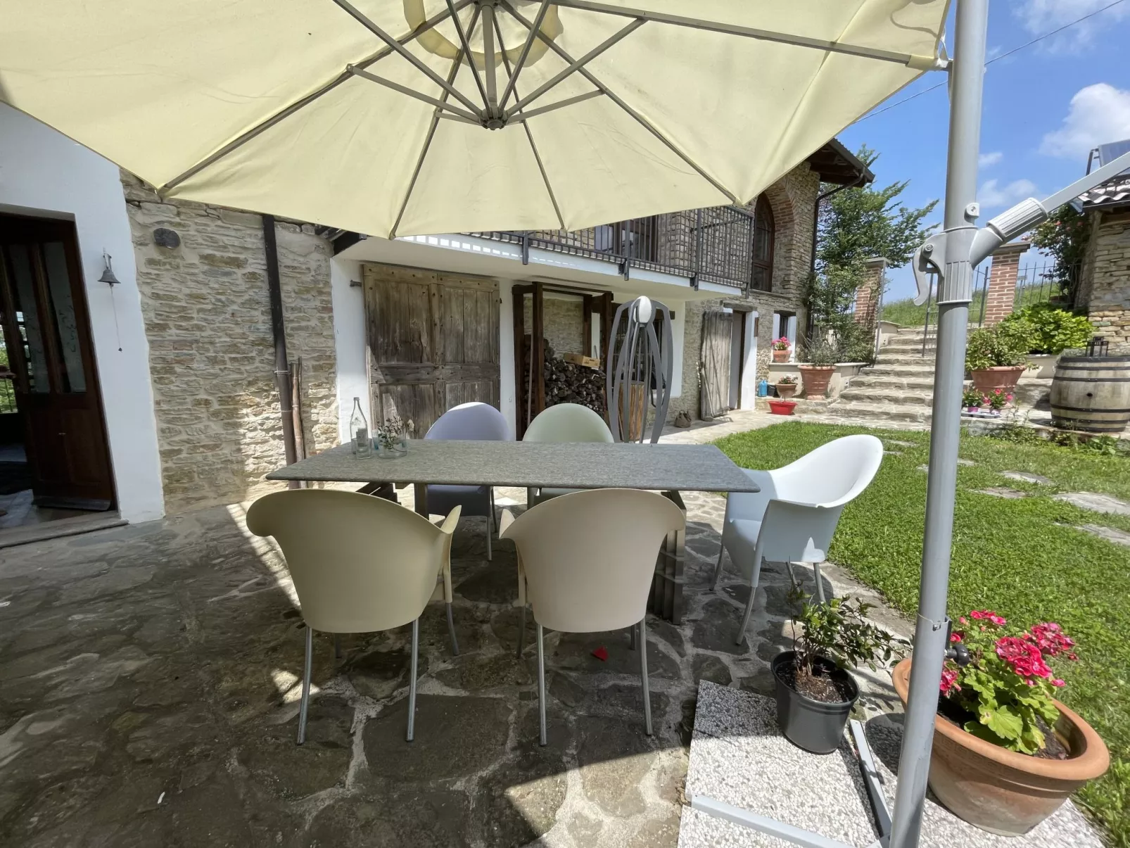 Casa Vacanza Cascina Lovera-Buiten