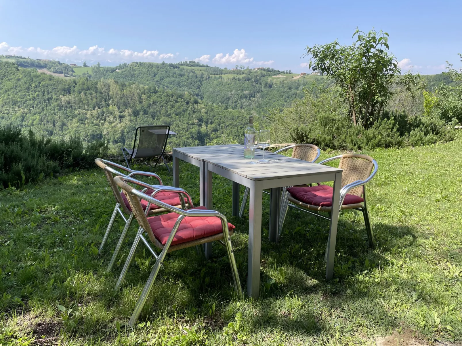 Casa Vacanza Cascina Lovera-Buiten