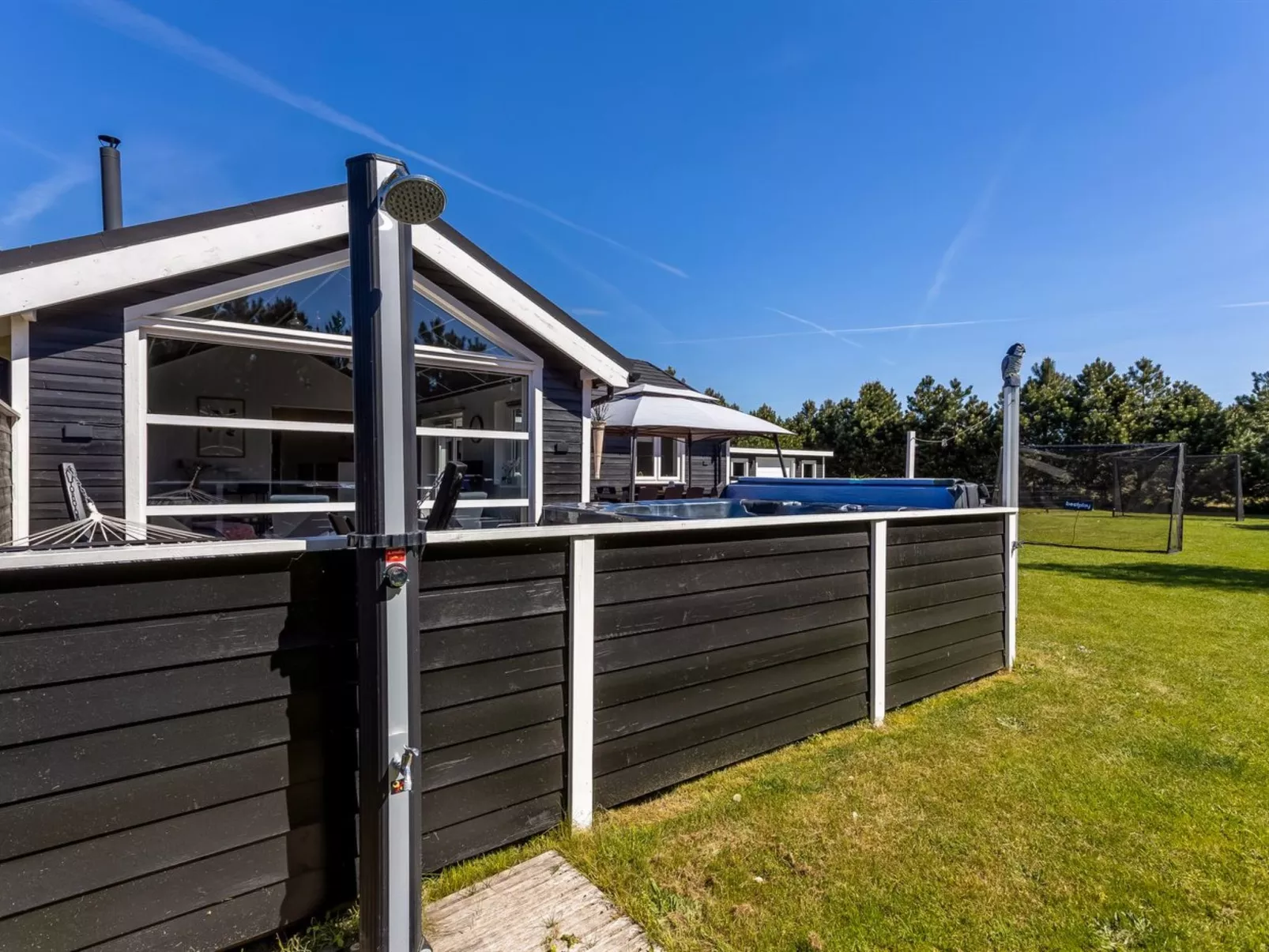 "Amdi" - 1.3km from the sea-Buiten