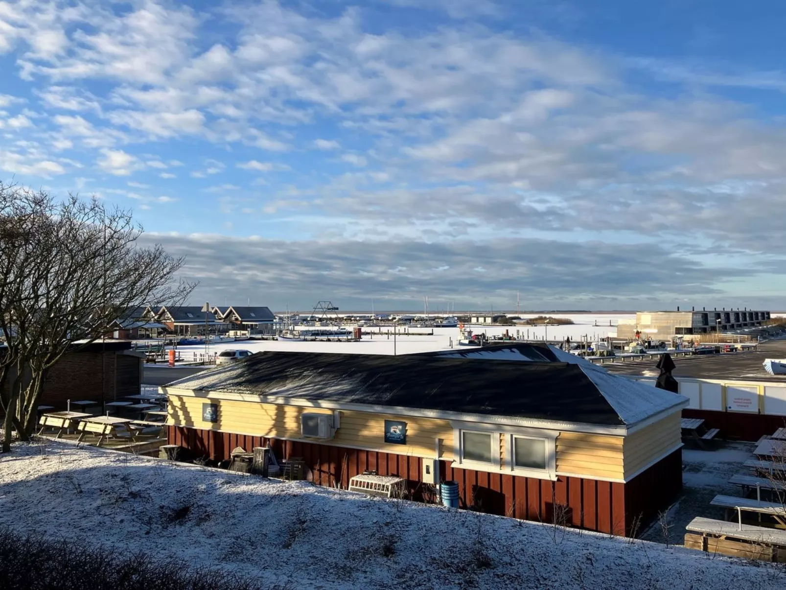 "Gustav" - 100m to the fjord-Buiten