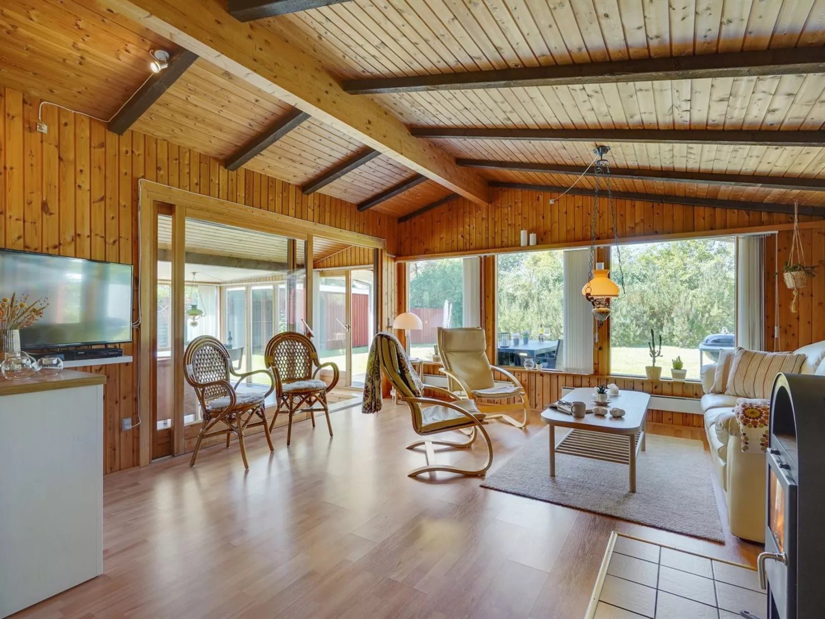 "Kaarle" - 400m to the fjord-Binnen