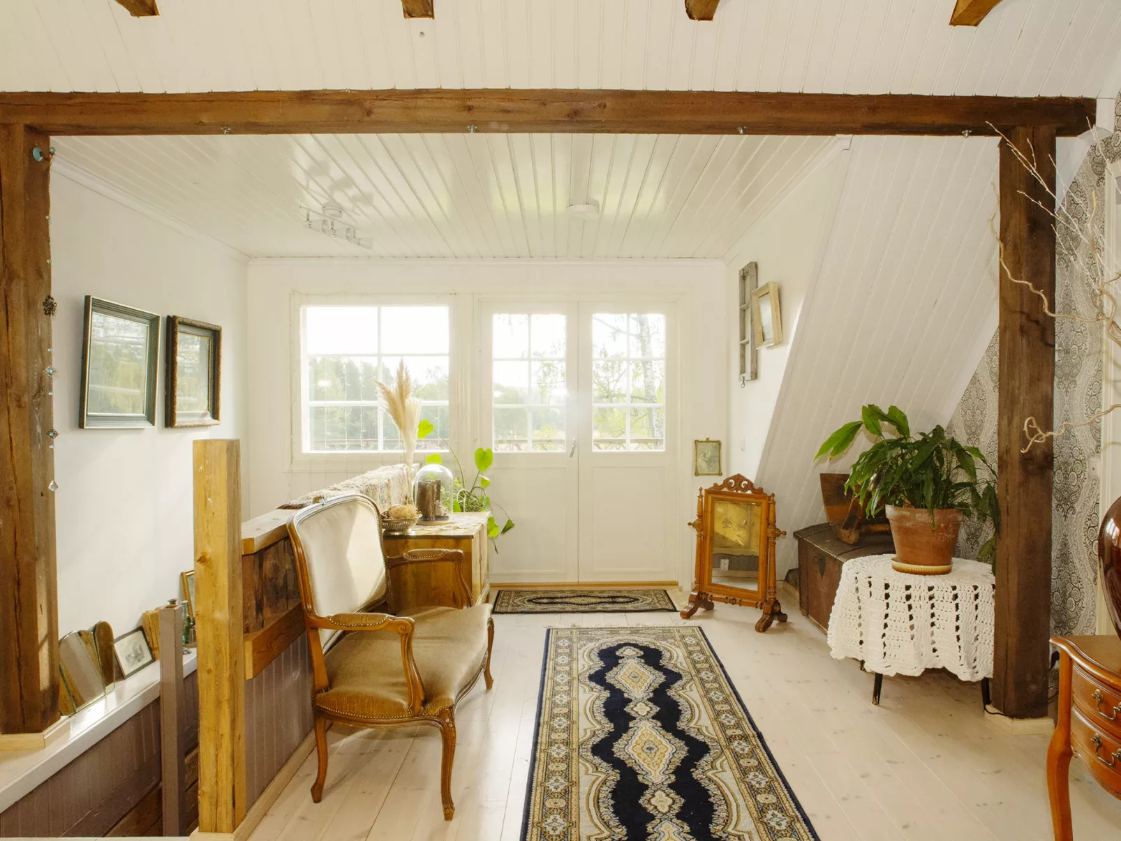 Päätalo, mökkilomat ja perhejuhlat-Binnen