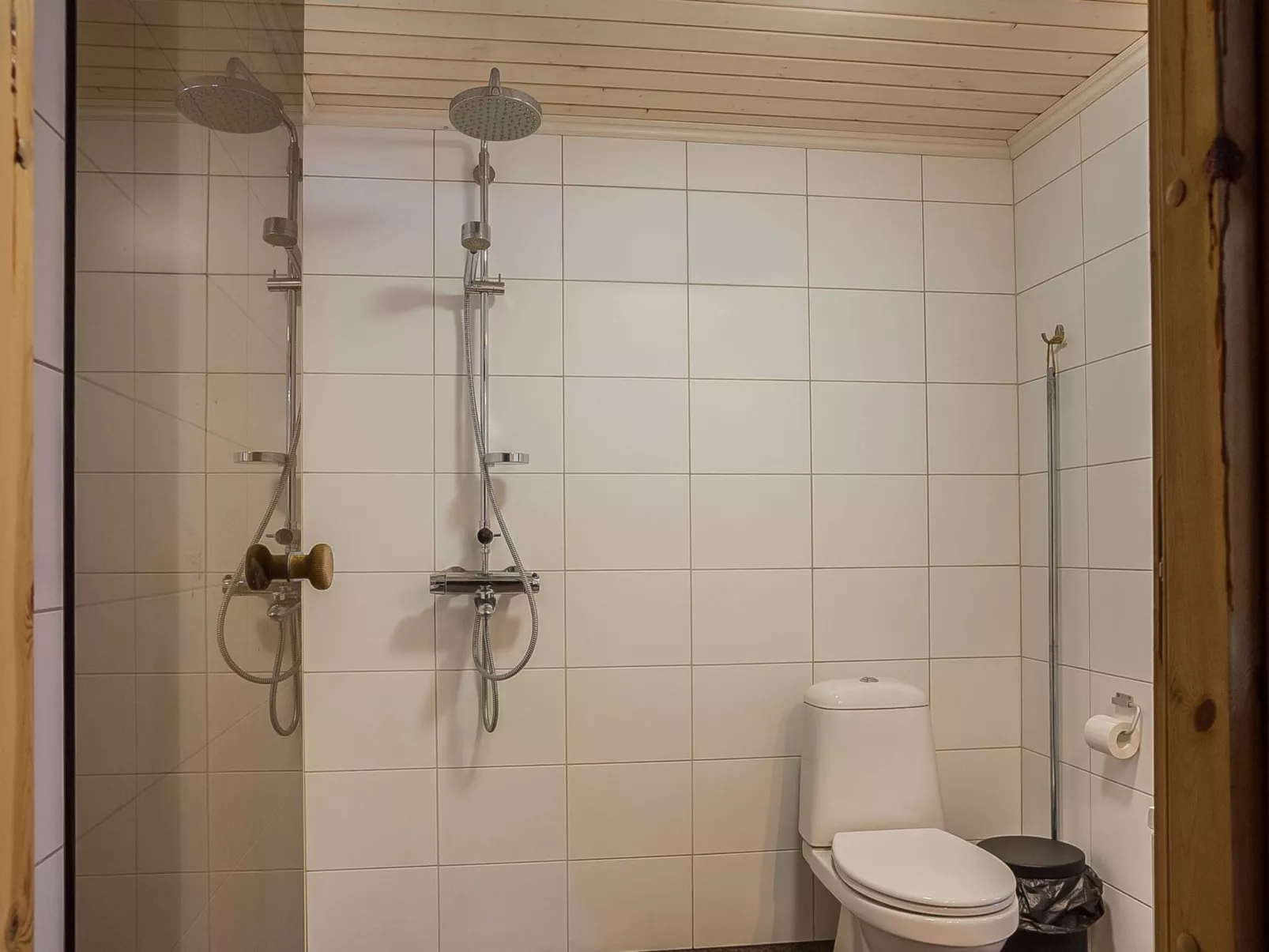 Villa kukkula-Binnen