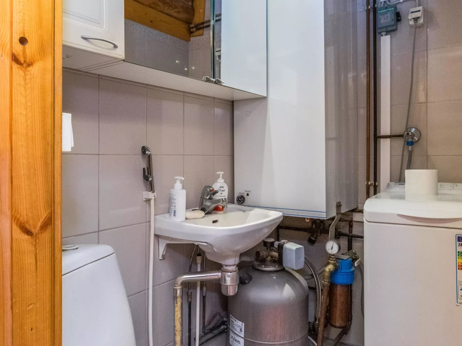 Lohi, cjoe237 a-Binnen