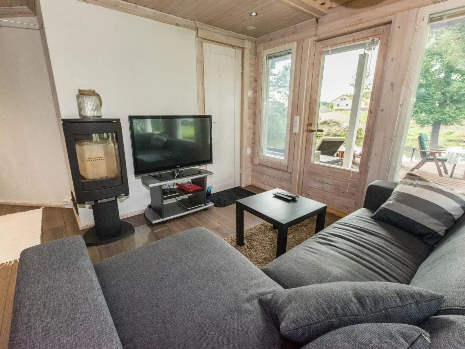 Villa jokiranta-Binnen