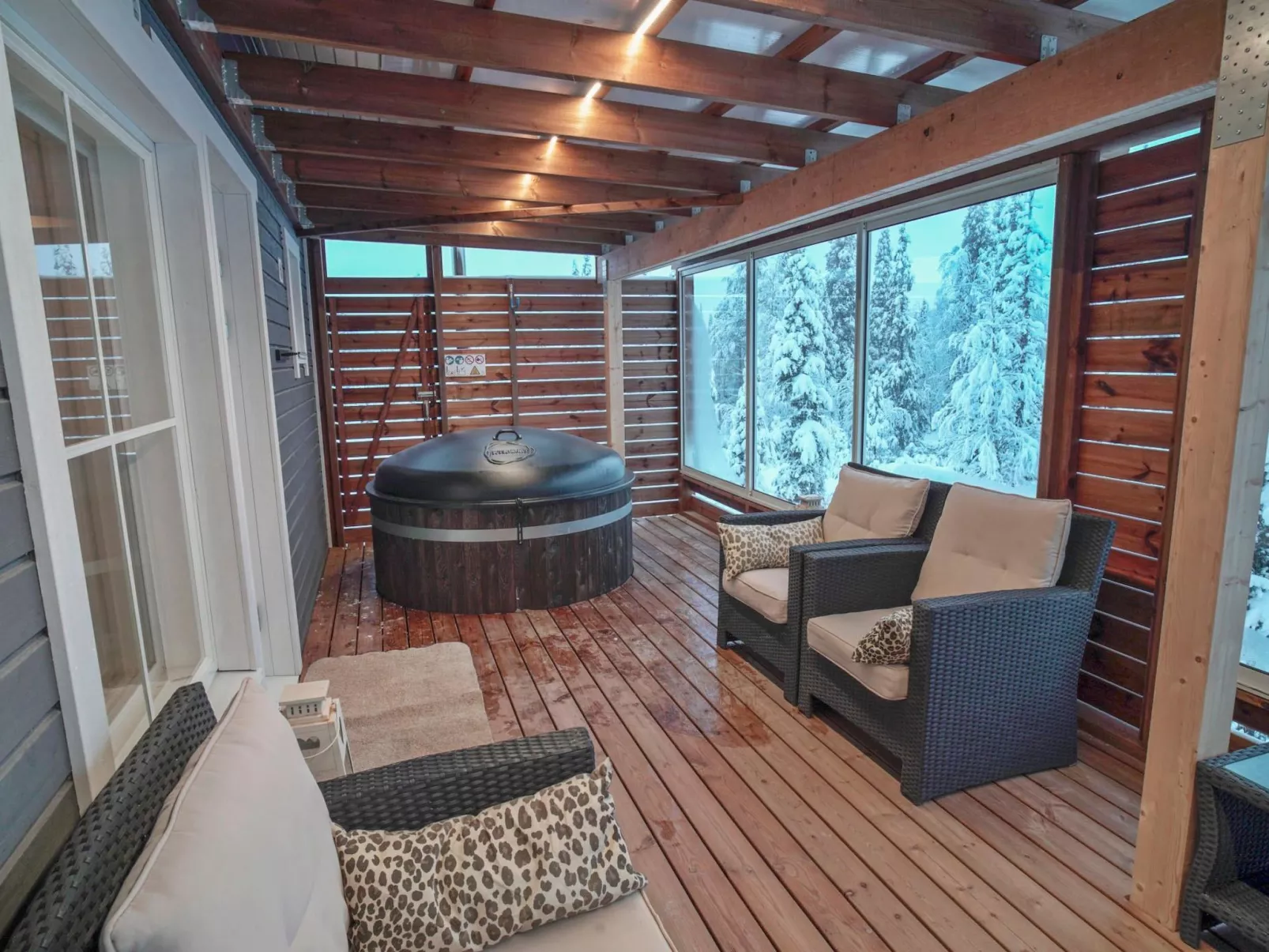 Iso-karpalo b-Binnen