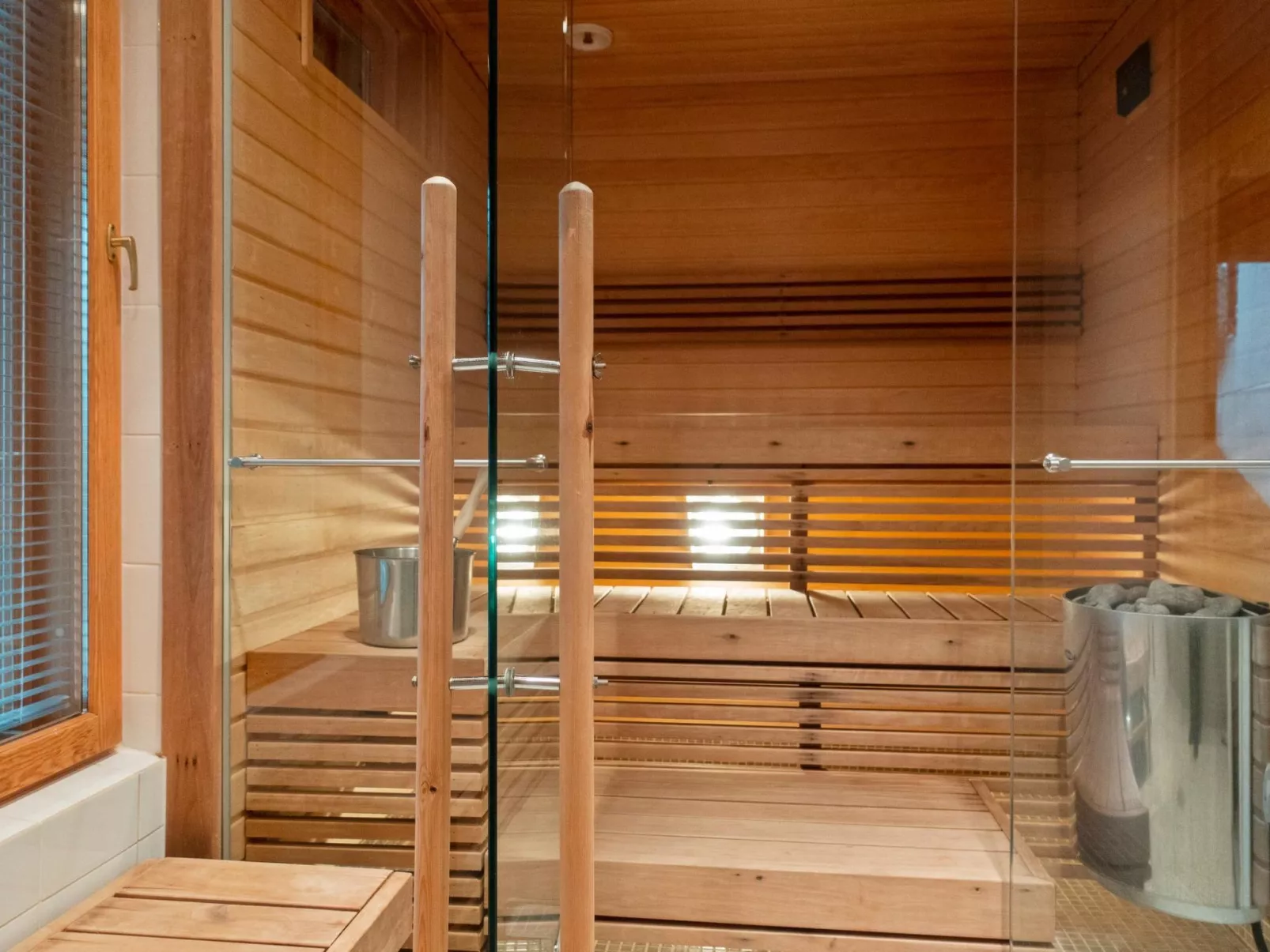 Sallan lumous b-Binnen