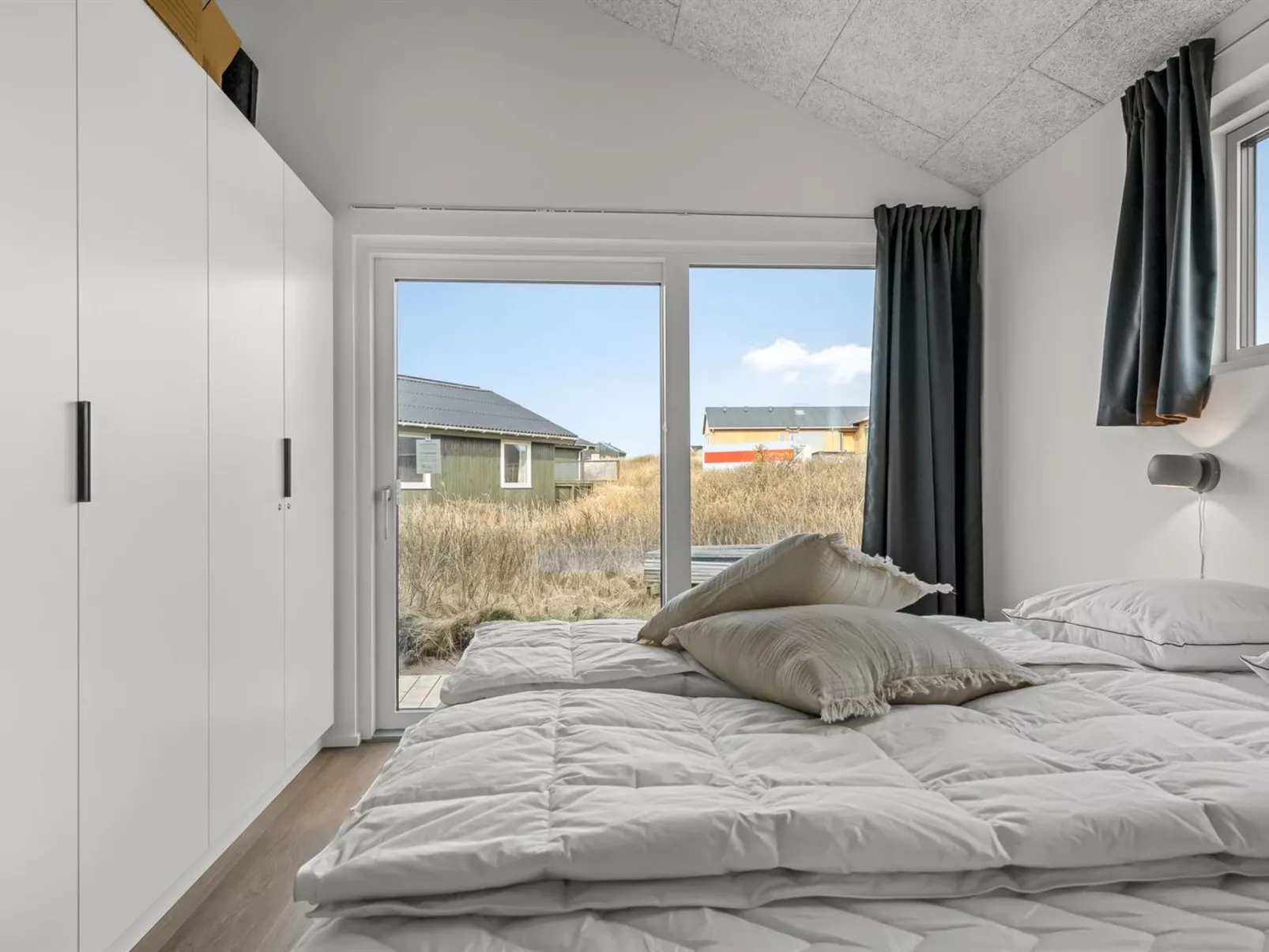 "Jouni" - 200m from the sea-Binnen