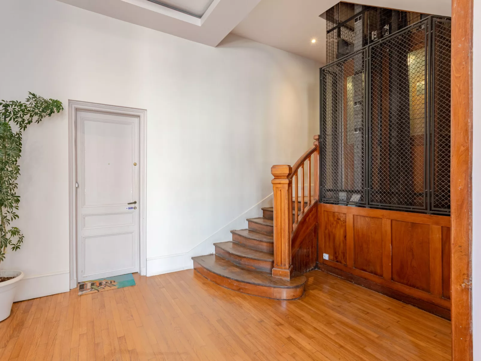 L'hôtel de Paris-Binnen