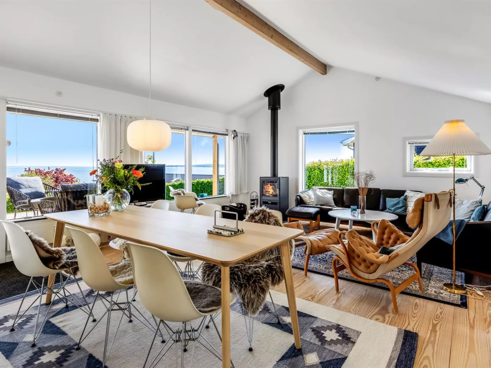 "Tobias" - 45m to the fjord-Binnen