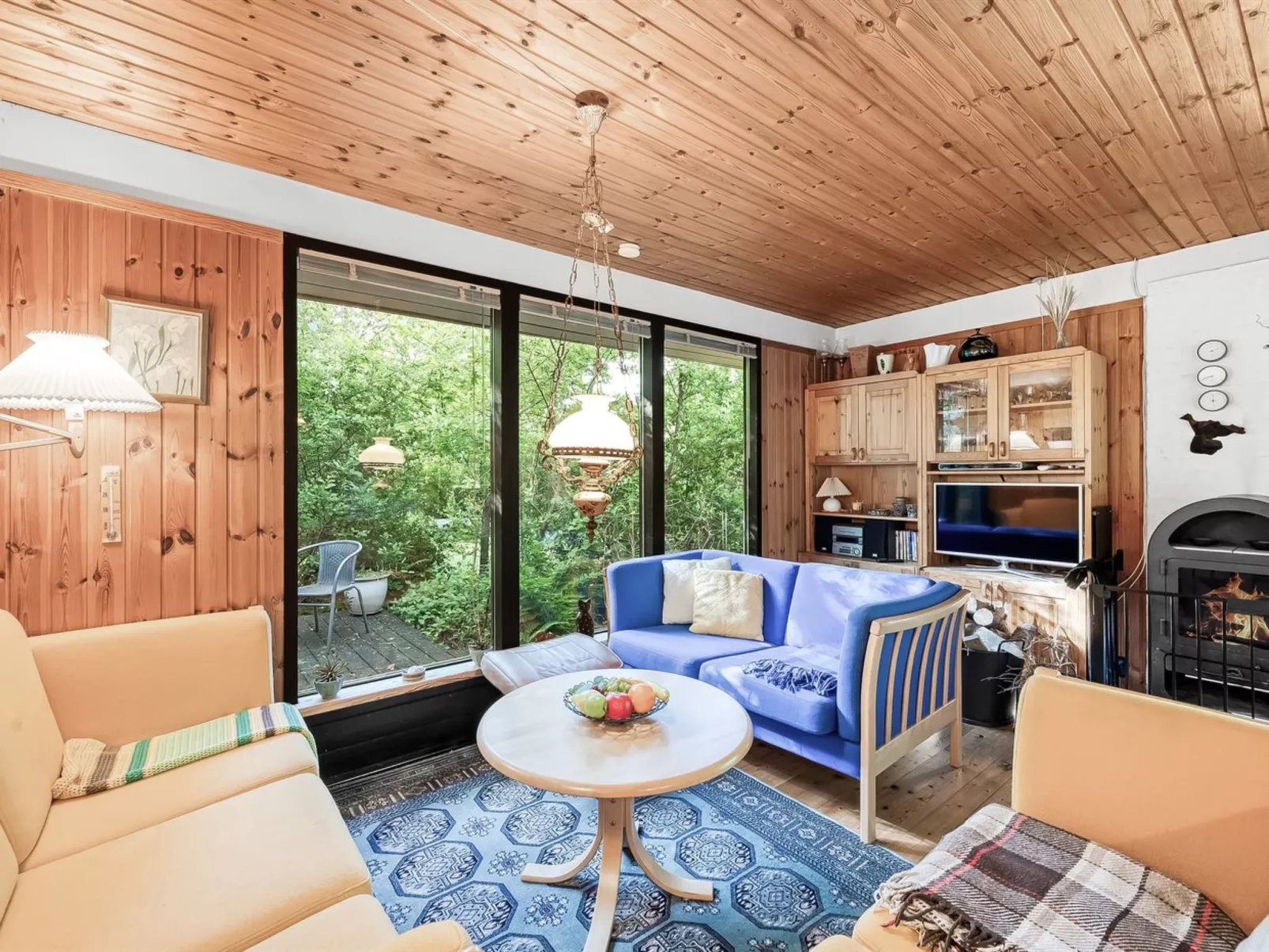 "Tenaya" - 200m to the fjord-Binnen