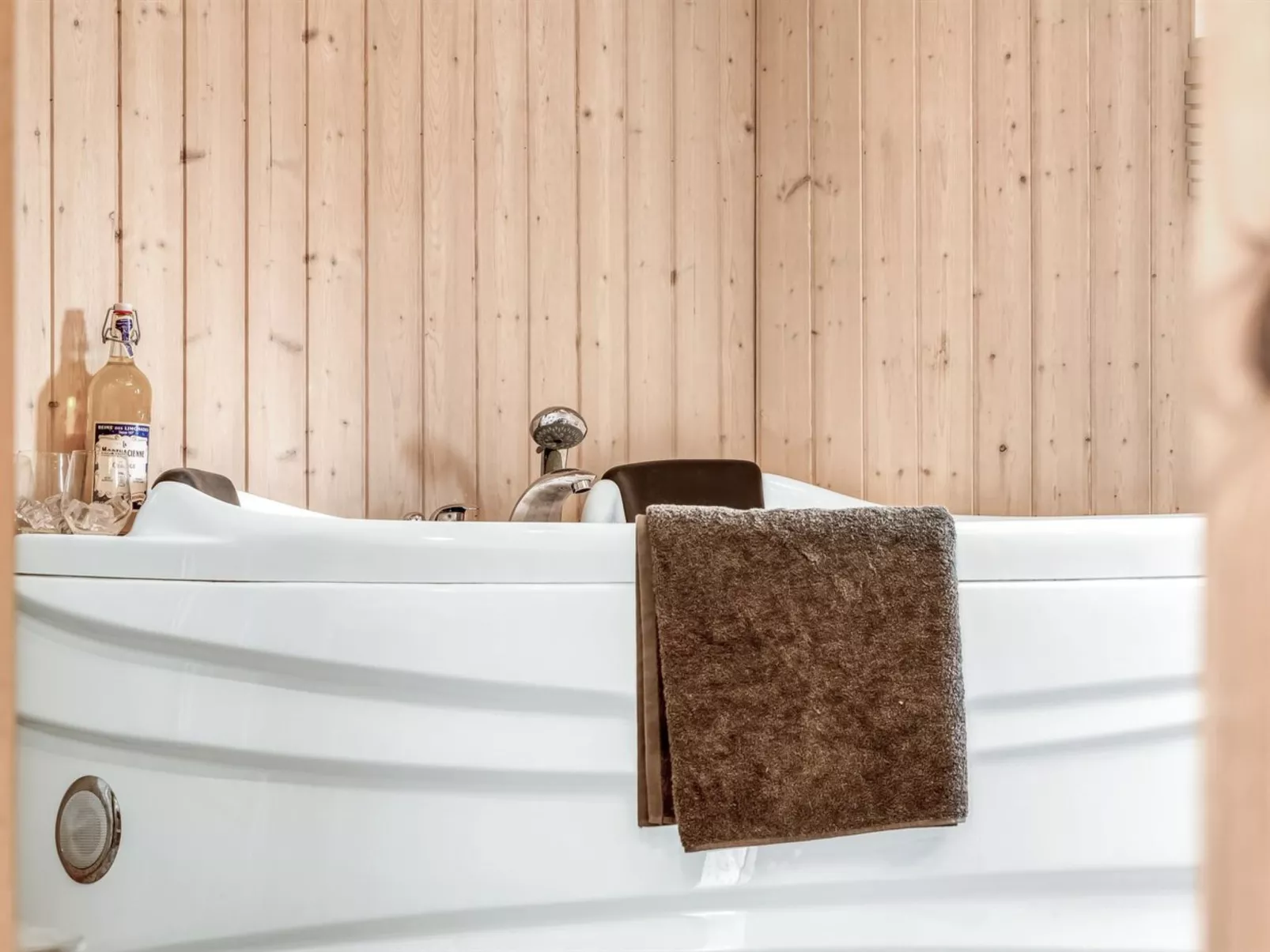 "Hans" - 1.2km from the sea-Binnen