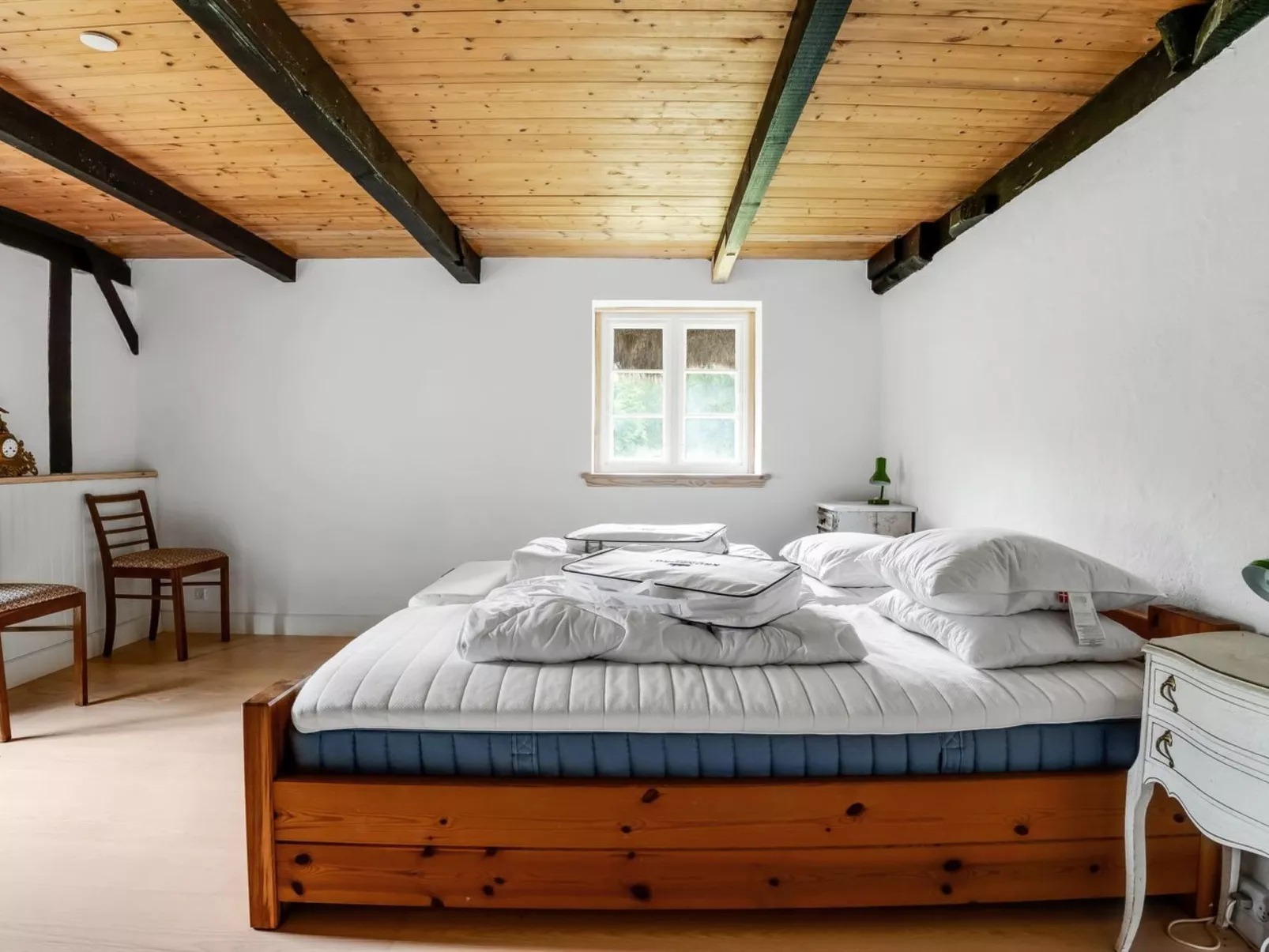 "Annabeth" - 900m from the sea-Binnen