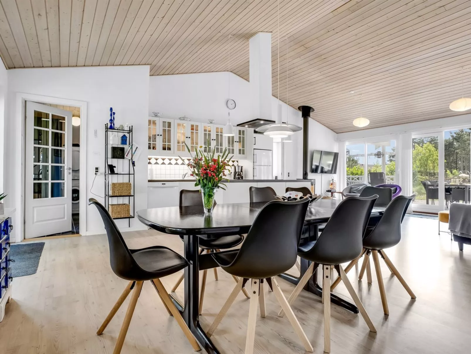 "Helin" - 800m from the sea-Binnen