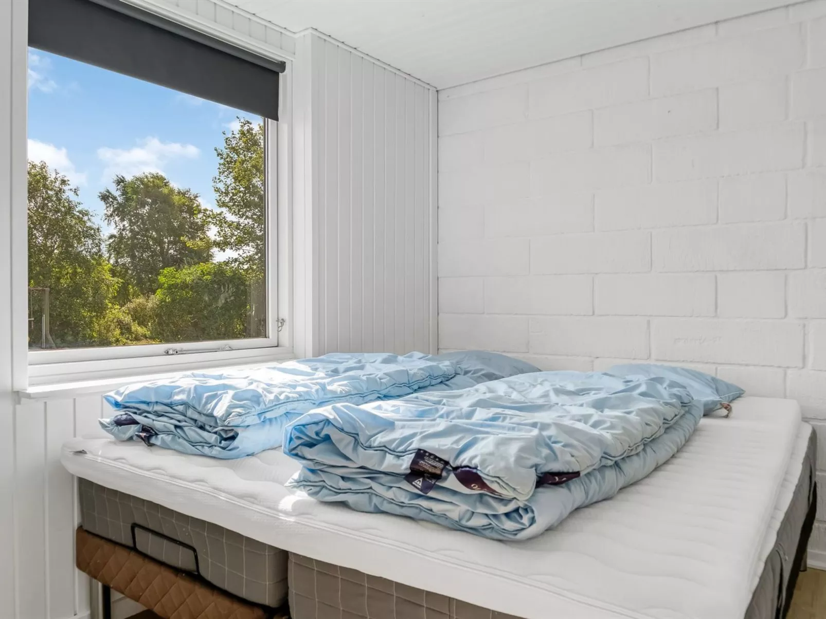 "Lillan" -  from the sea-Binnen