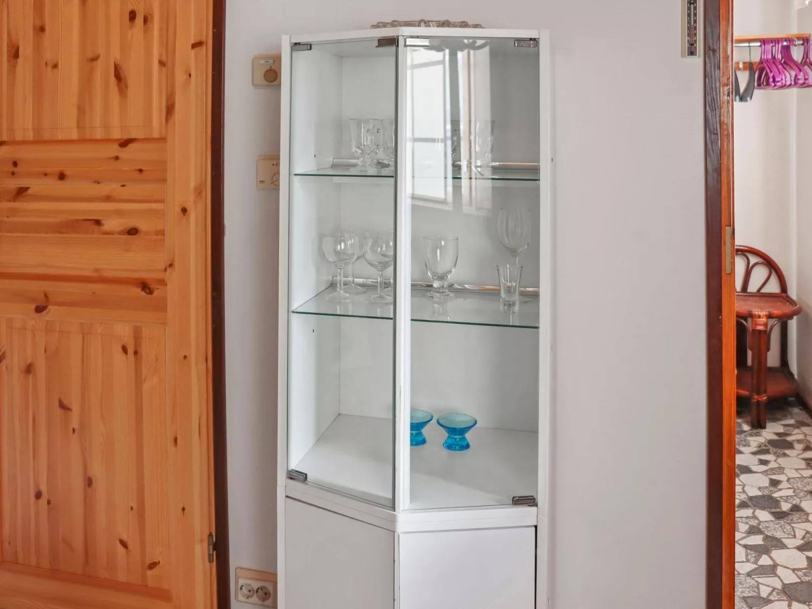 Mukalilla, paritalo sis loppusiivouksen-Binnen