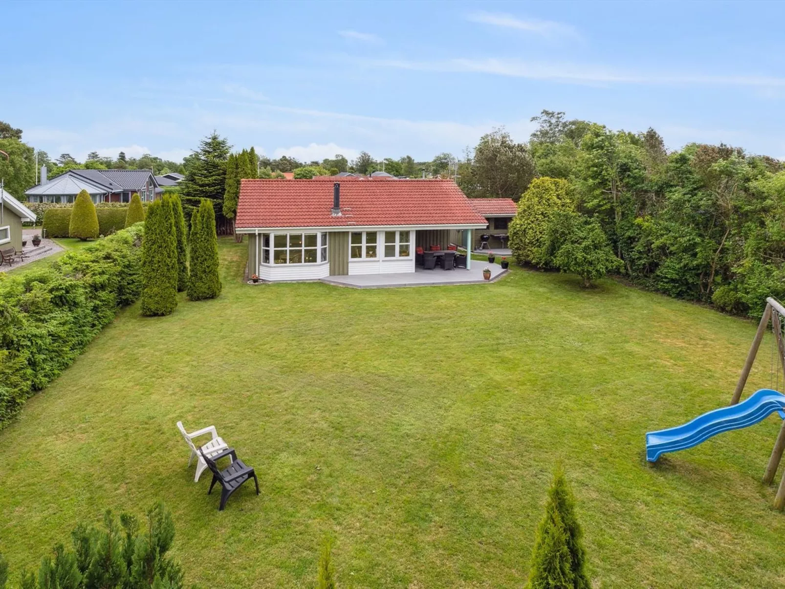 "Henne" -  from the sea-Buiten