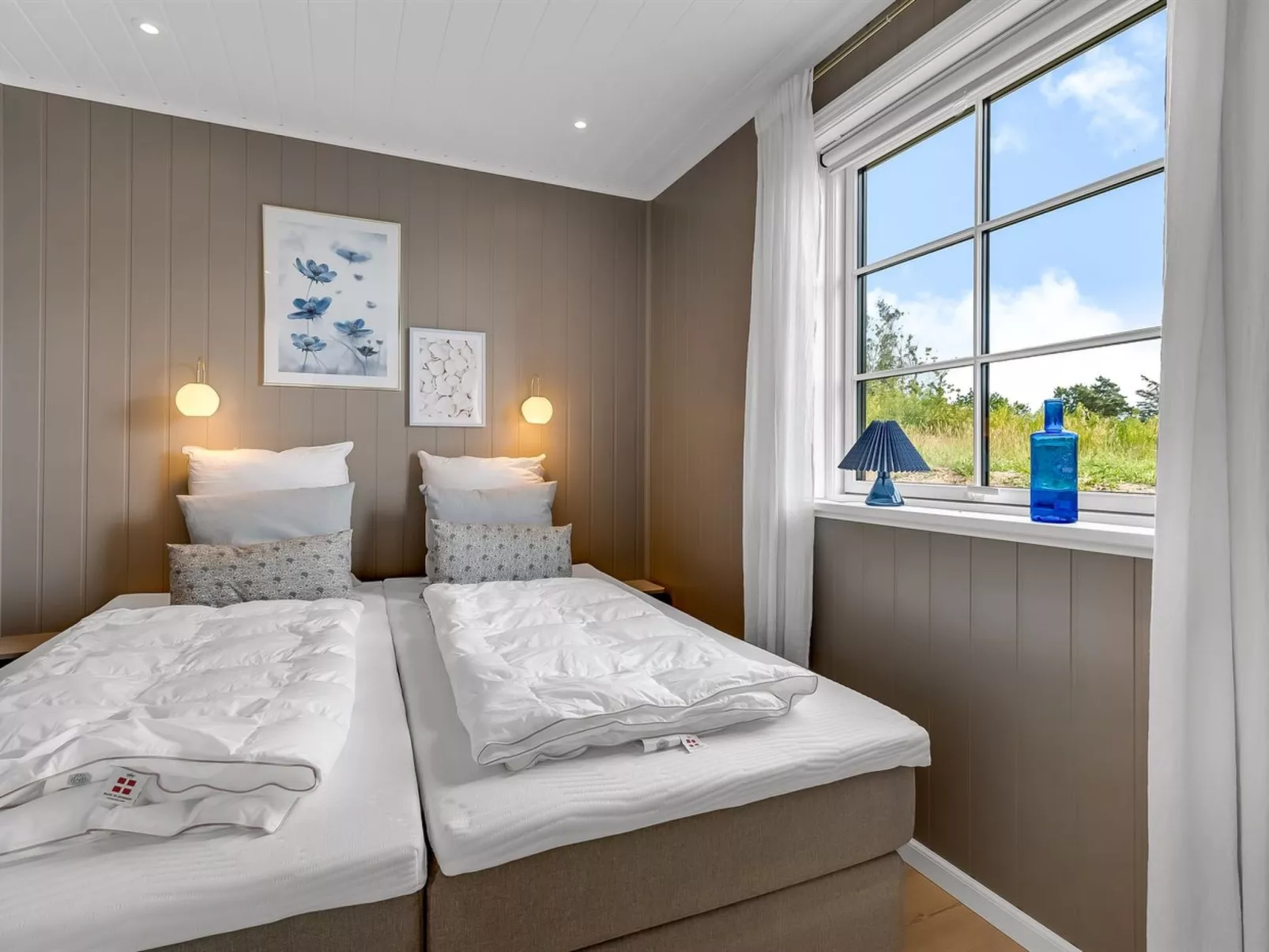 "Adia" - 650m from the sea-Binnen