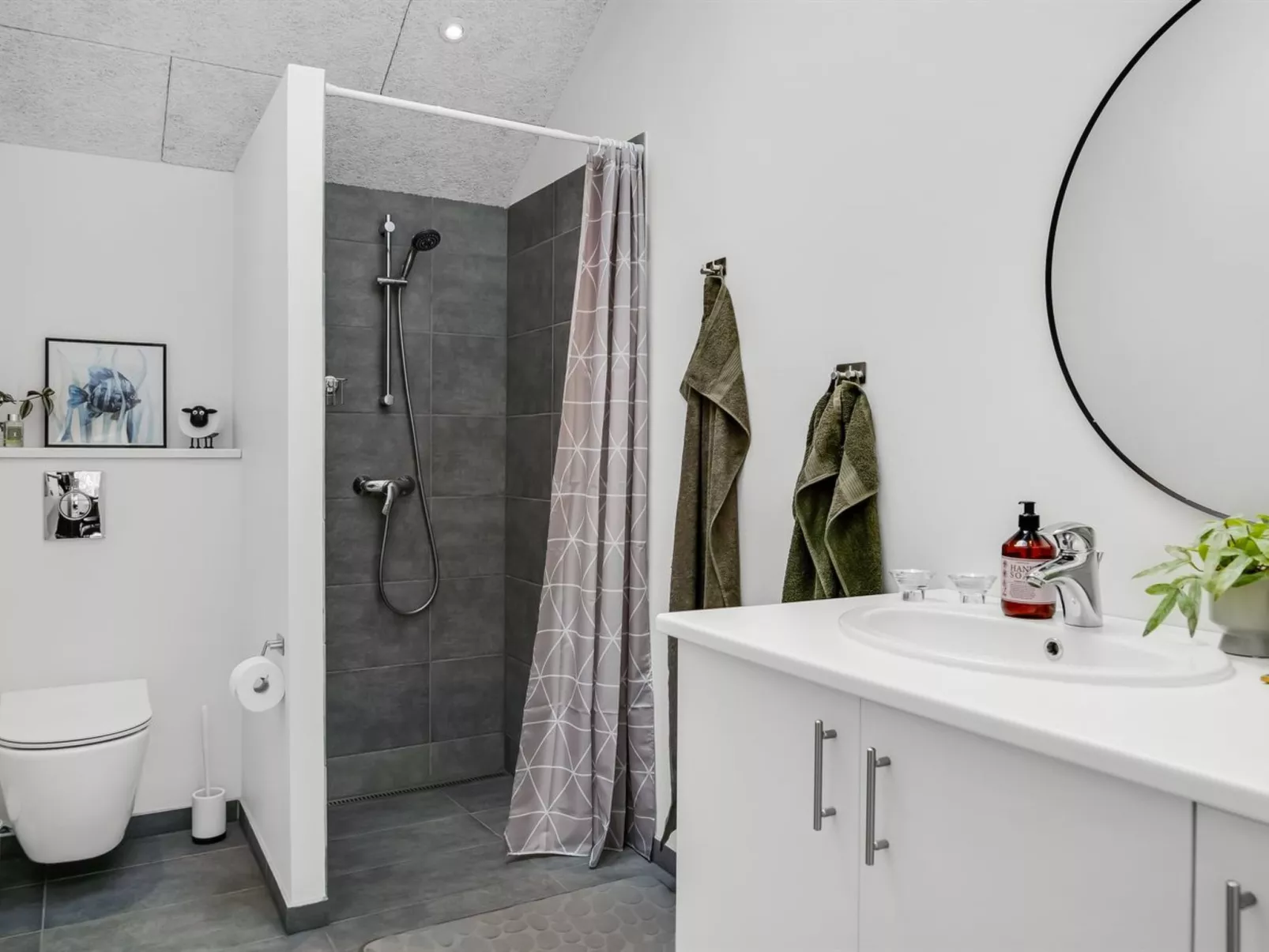 "Abiorn" -  from the sea-Binnen