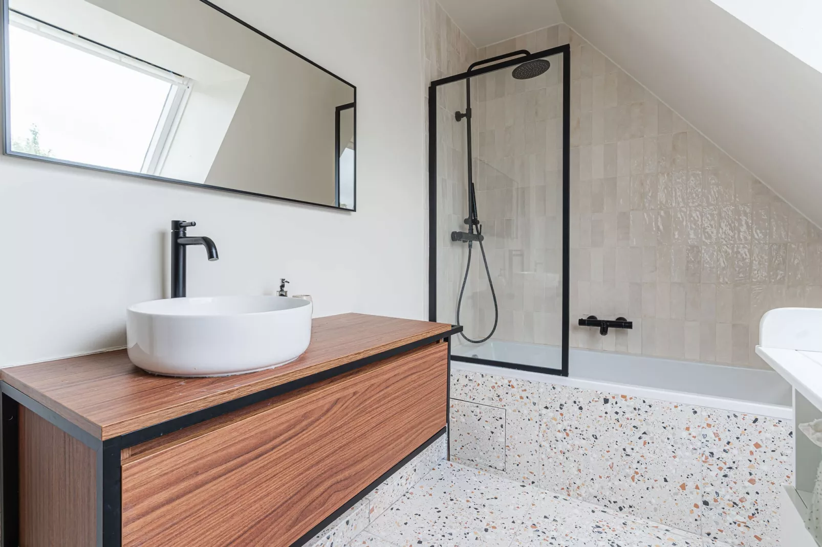 DEAUVILLE DJEBALI-Niet-getagd