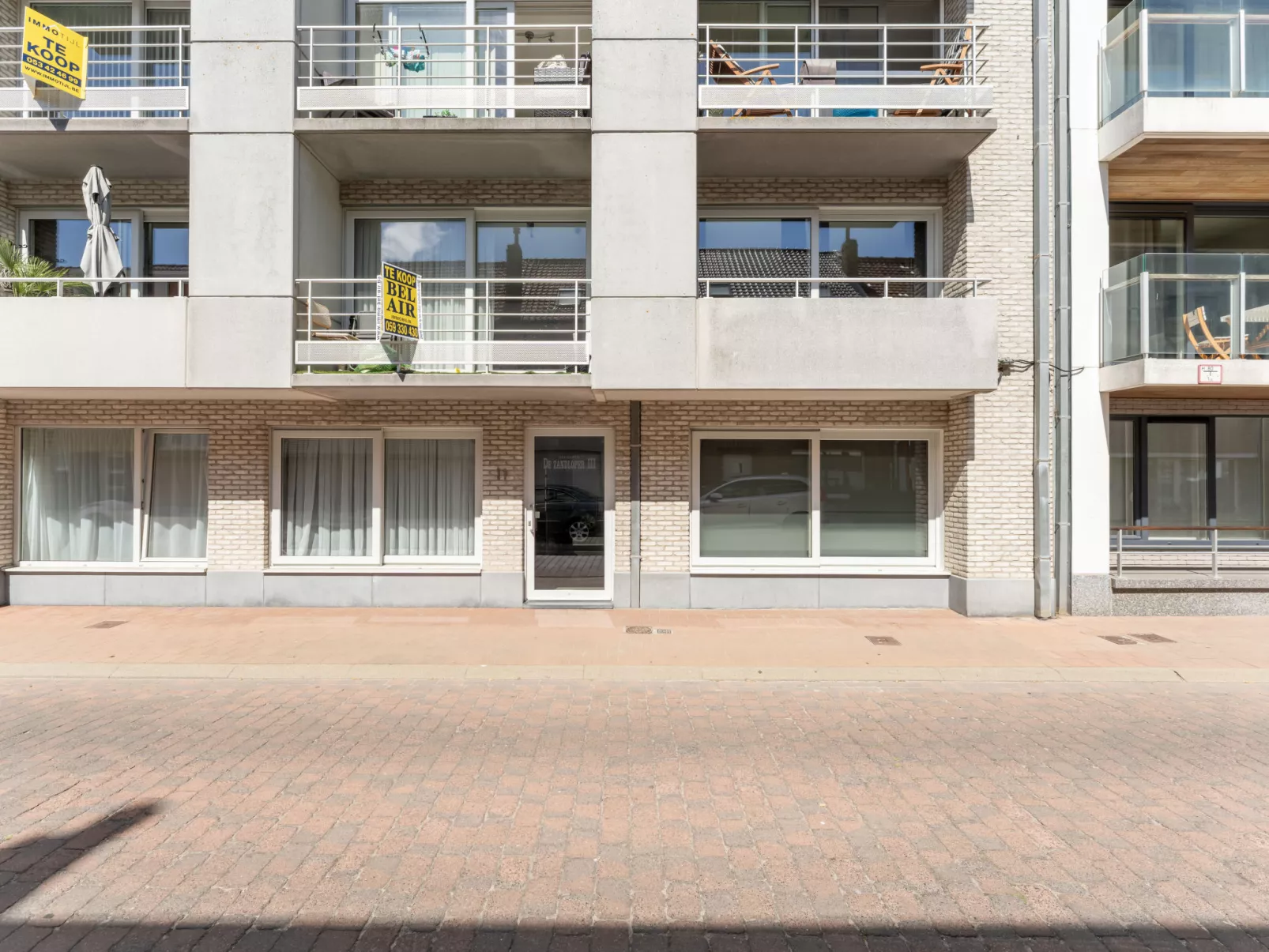 Zandloper III with terrace-Buiten